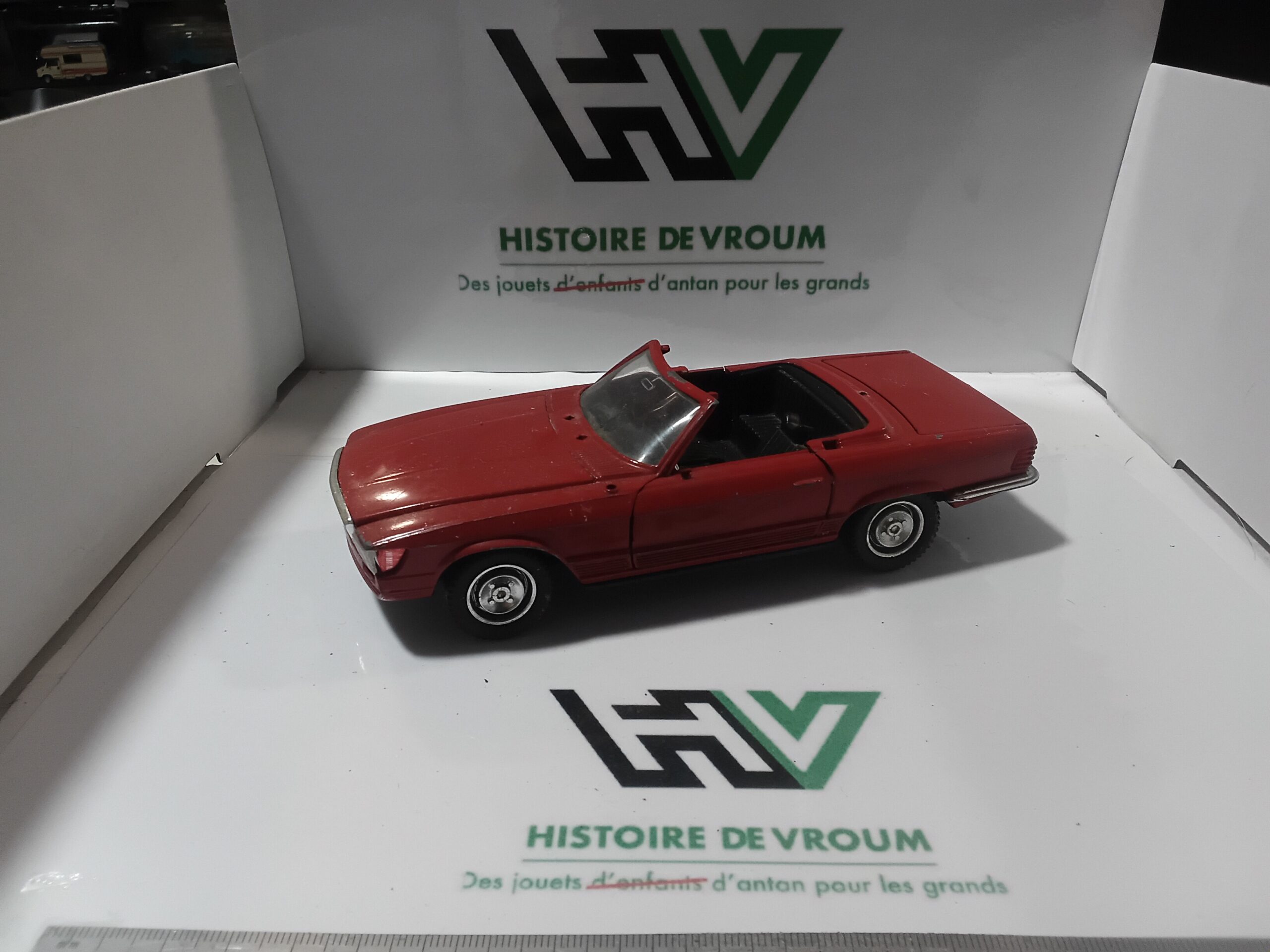 Mercedes Benz 450SL Polistil S86 1/25 Rouge - A Restaurer