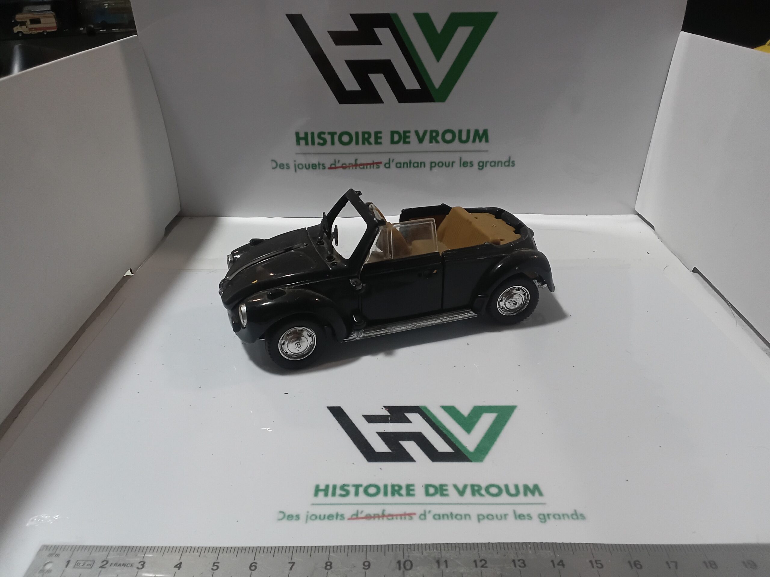 Volkwagen Polistil S220 1/25 Noire - A Restaurer