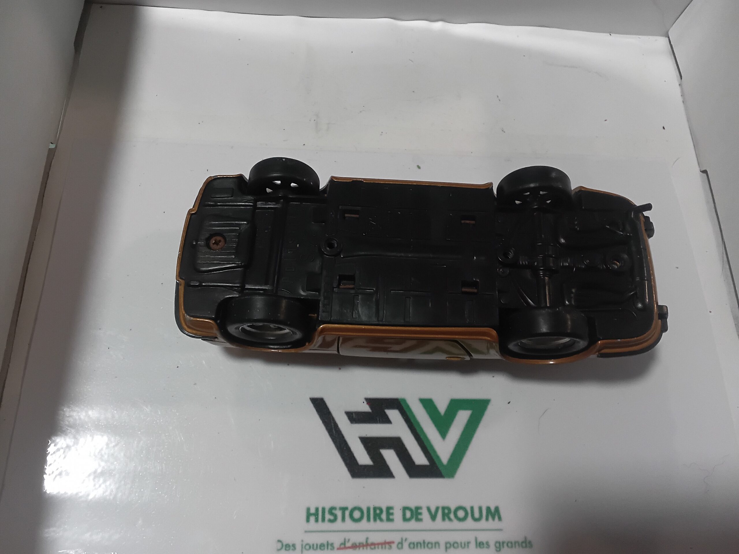 Porsche Carrera RS Polistil S22 1/25 Doré - A Restaurer – Image 6