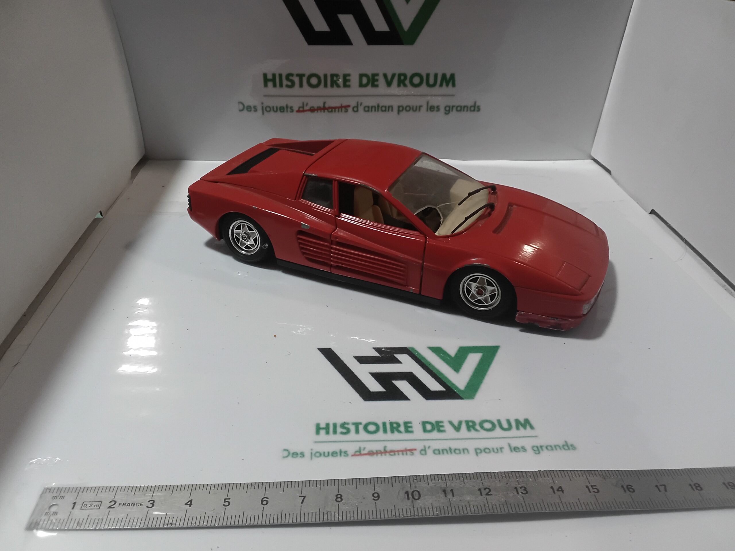Ferrari Testarossa 1984 Burago - 1/24 Made In Italy - Rouge - Epave A Restaurer – Image 2