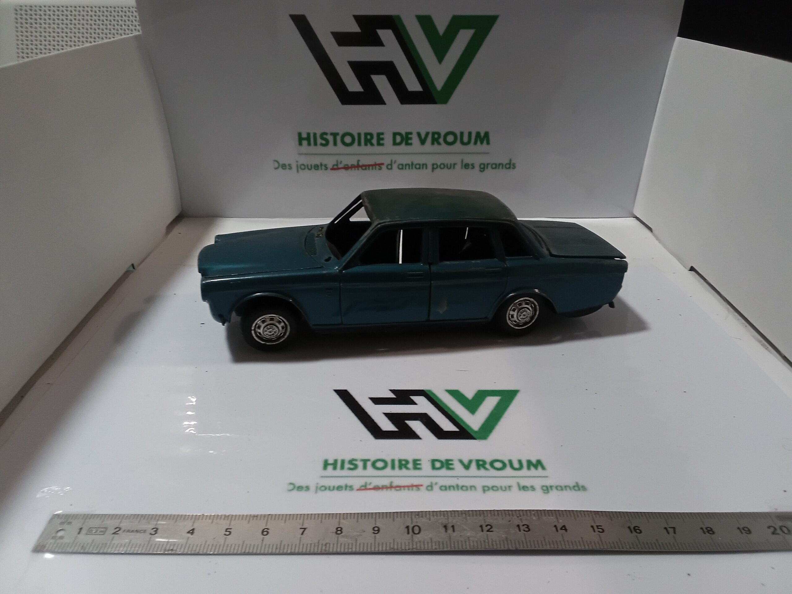 Volvo 164-E Polistil S20 1/25 Bleu - Epave A Restaurer