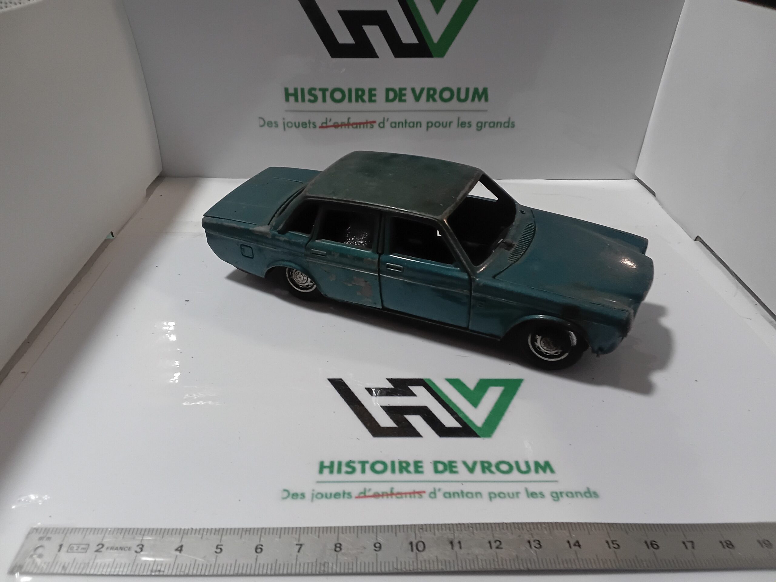 Volvo 164-E Polistil S20 1/25 Bleu - Epave A Restaurer – Image 4