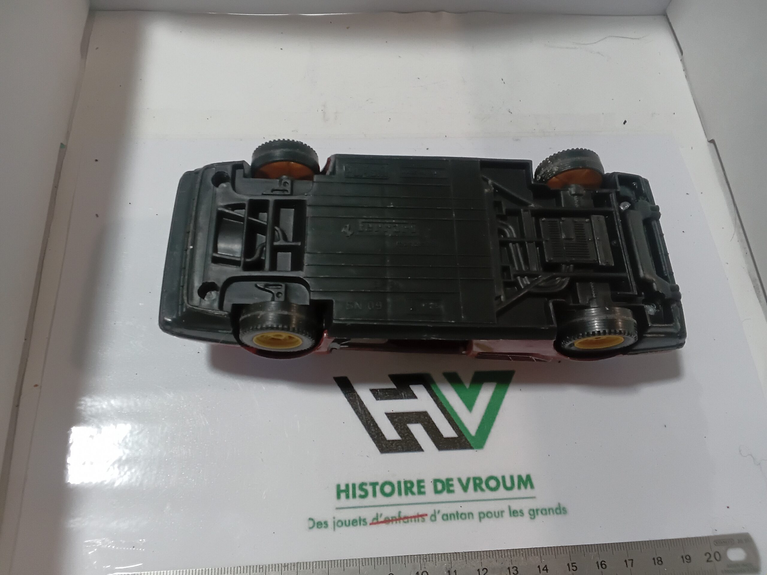 Ferrari Mondiale "Pioneer" 12 Polistil 1/24 - Epave A Restaurer – Image 4