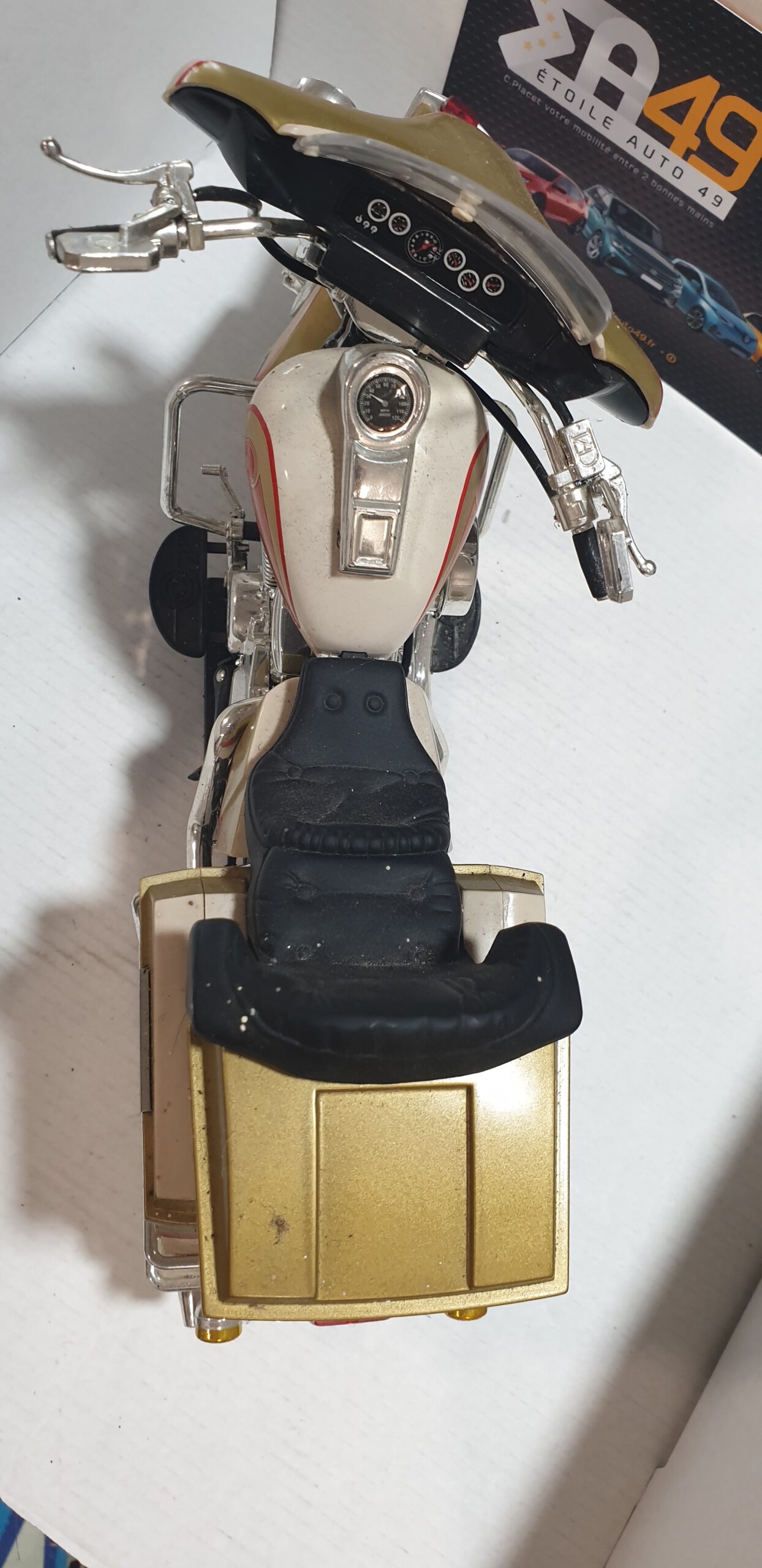 Rare Miniature Moto 1/9 Honda 1100 Shadow "Ultra Classic" - Guiloy – Image 7