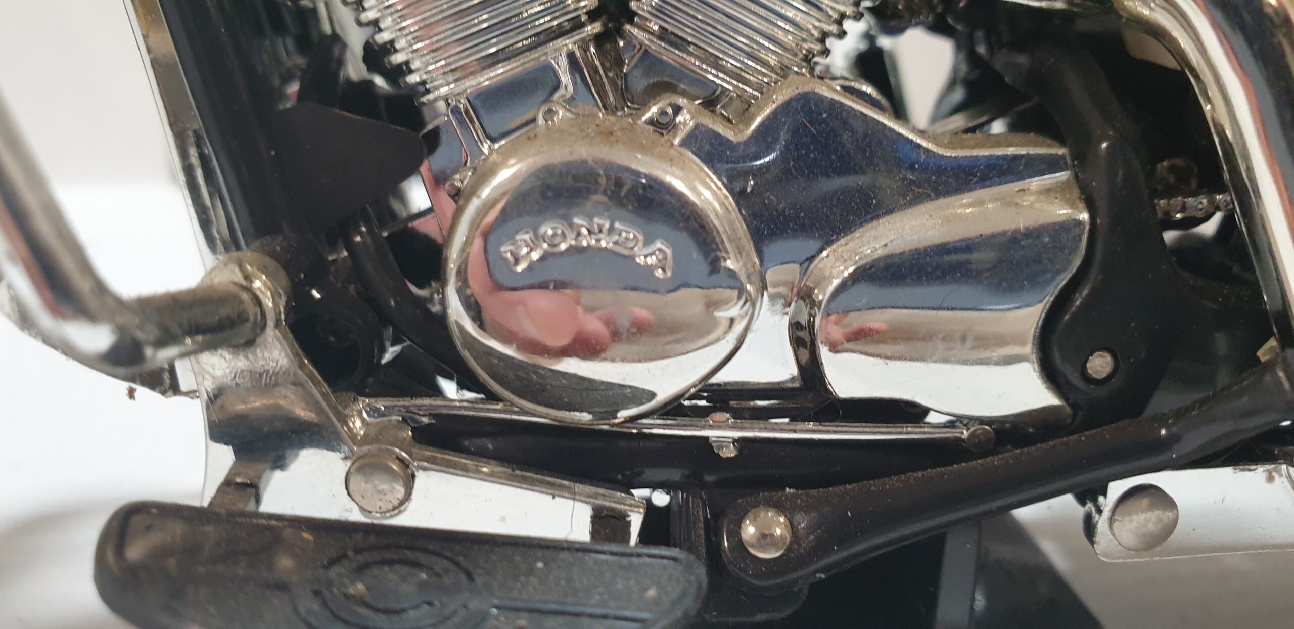 Rare Miniature Moto 1/9 Honda 1100 Shadow "Ultra Classic" - Guiloy – Image 9