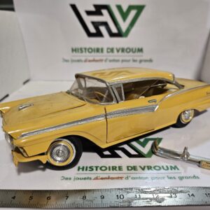 Maquette 1/24 Ford Fairlane 500 Skyliner 1957 - À restaurer / Pour pièces