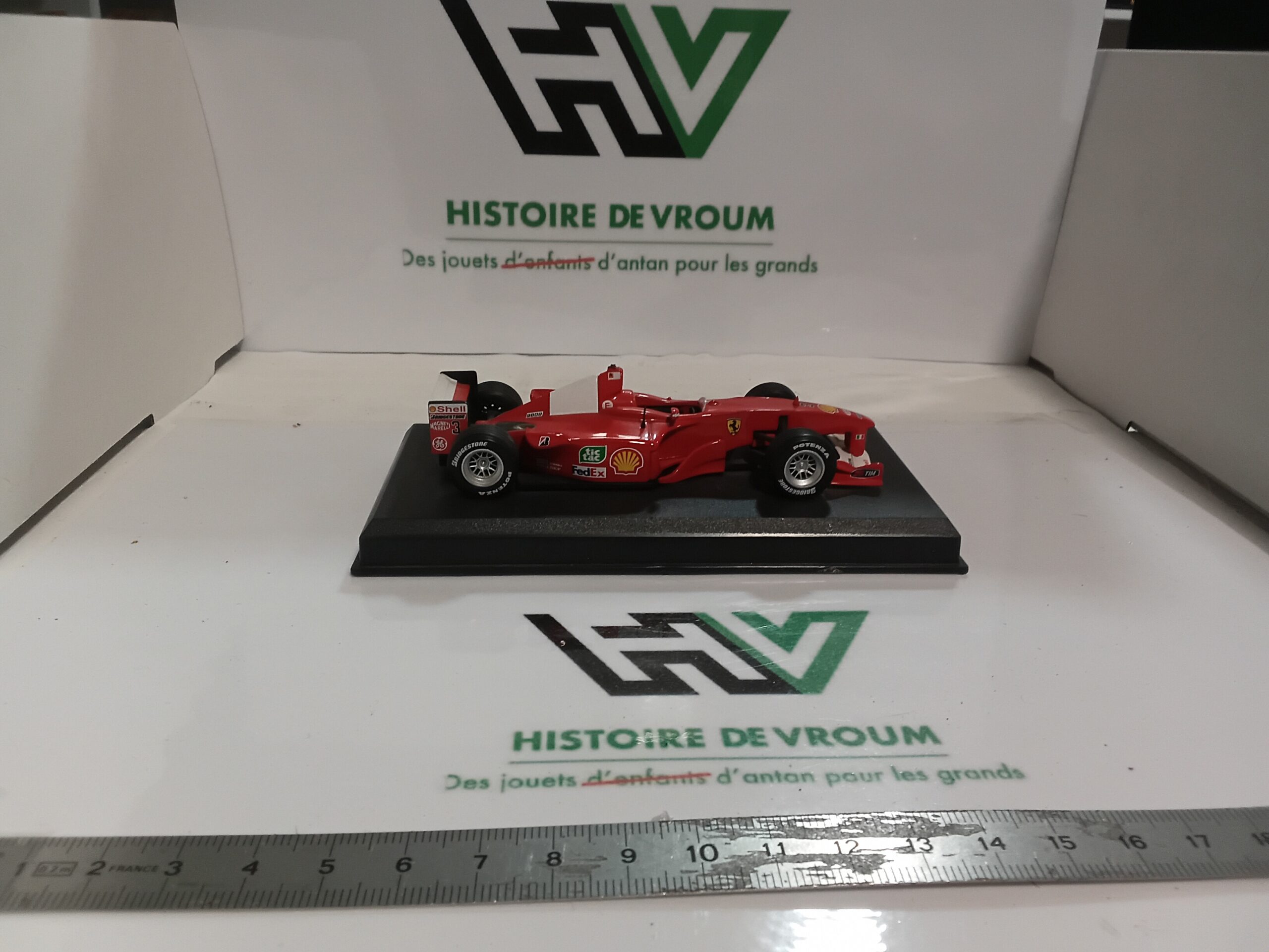 Miniature Ferrari F1 2000 (2000) - Michael Schumacher n°3 - 1/43 – Image 5