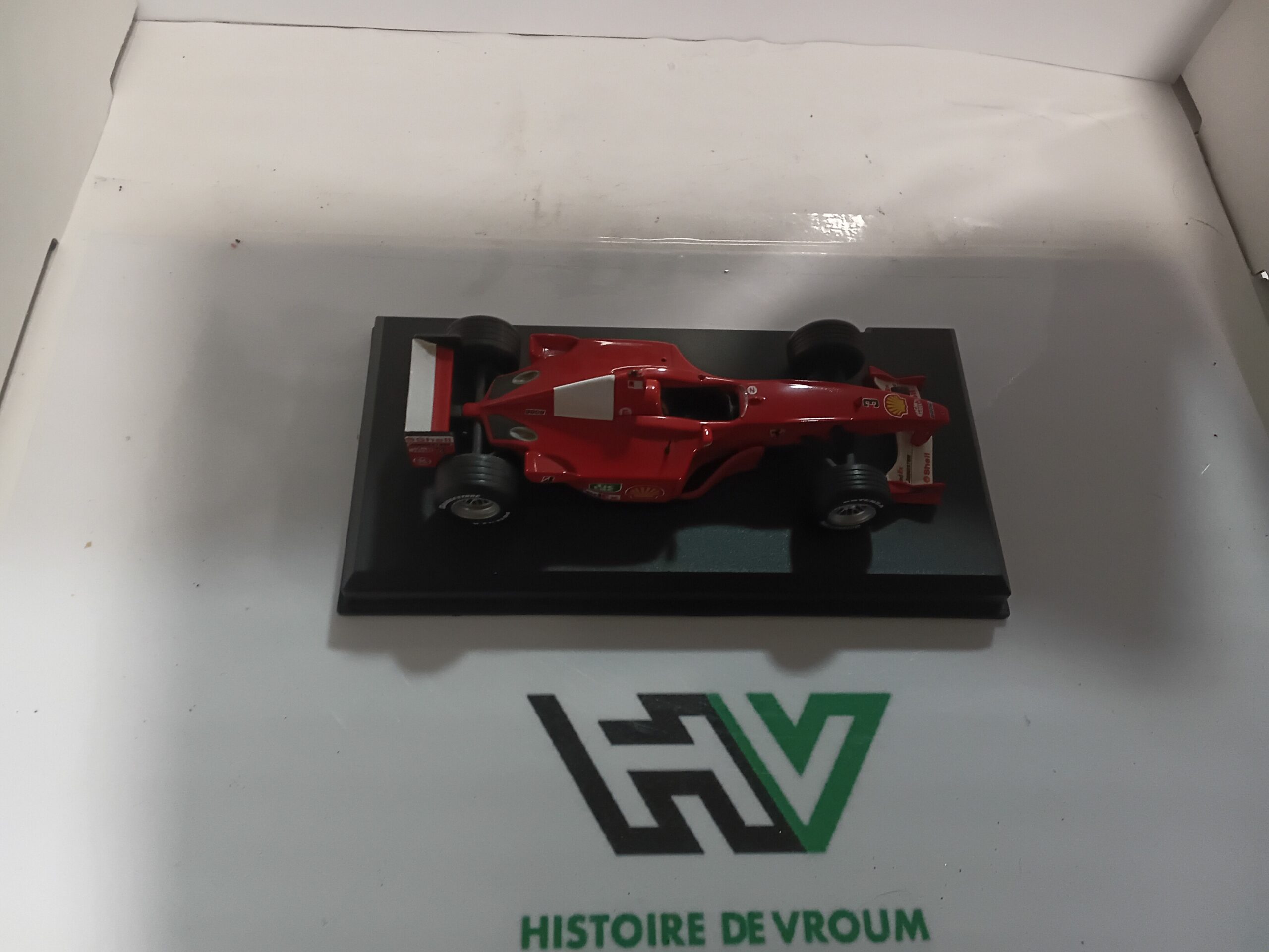 Miniature Ferrari F1 2000 (2000) - Michael Schumacher n°3 - 1/43 – Image 6