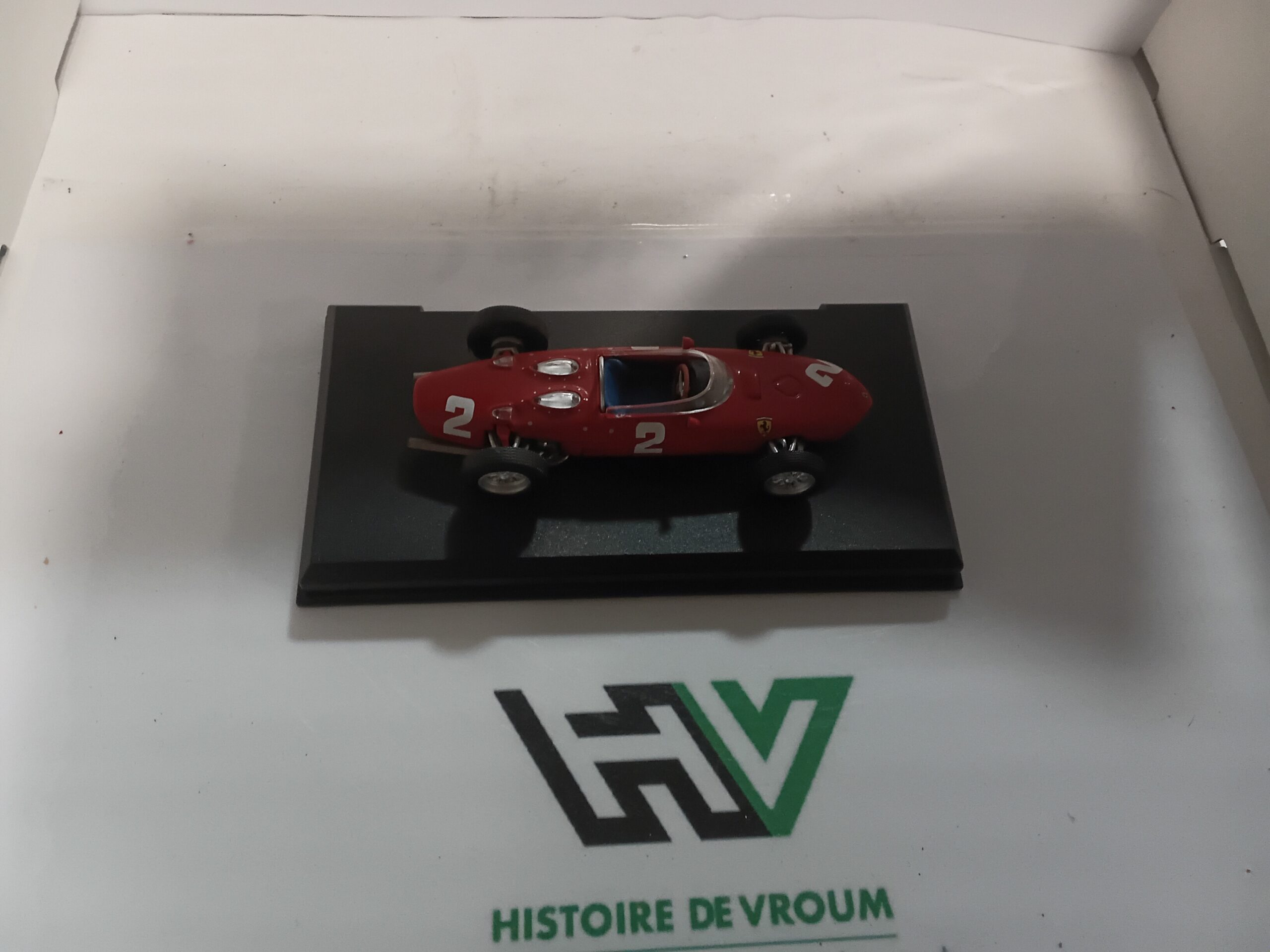 Miniature Ferrari 156 F1 (1961) - Phil Hill n°2 - 1/43 – Image 6