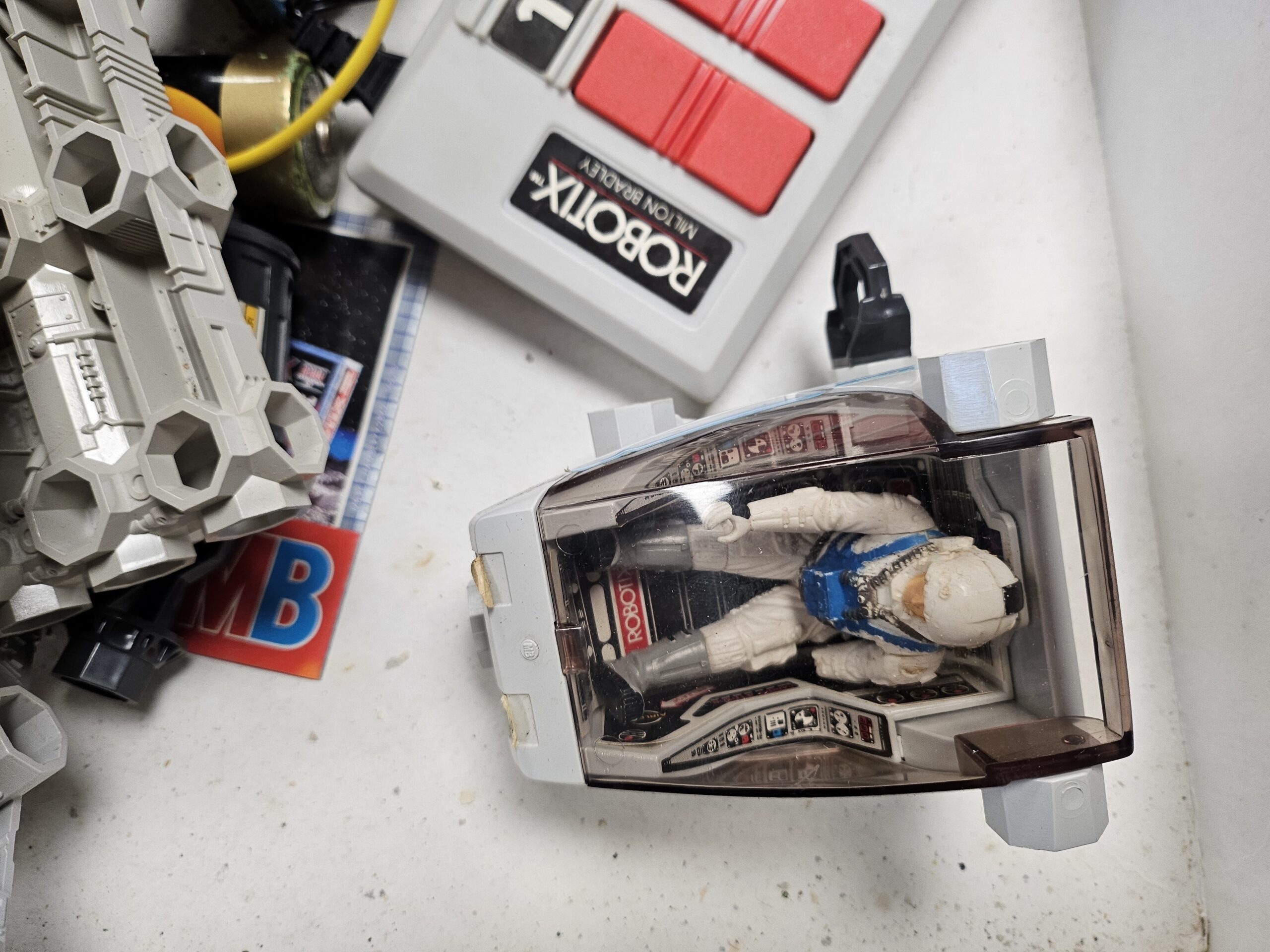 Rare Robotix R4000 Série ARGUS - MB (Milton Bradley) Vintage 1984 – Image 8