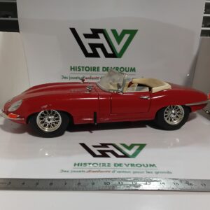 Jaguar E 1961 Burago 1/18 - A Restaurer