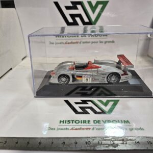 Miniature Audi R8 - N°8 - 3ème 24h du Mans 2000 - 1/43