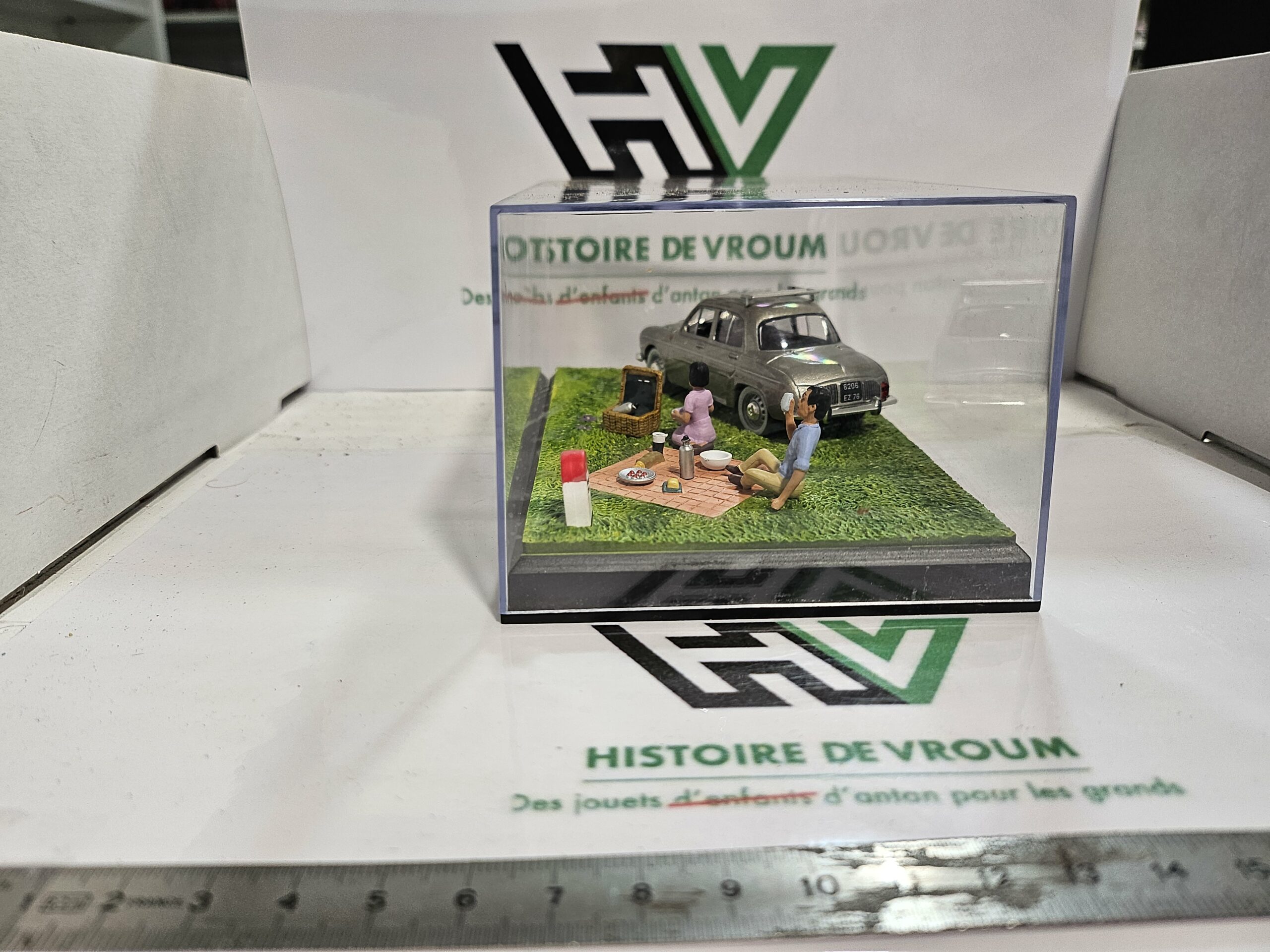 Diorama 1/43 - Renault Ondine - "La Route Bleue - N7" - Pique-nique - Altaya – Image 5