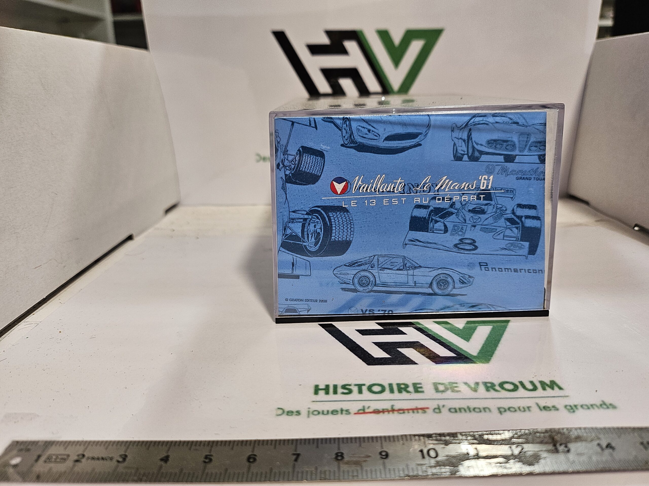 Diorama 1/43 - Vaillante Le Mans '61 - Michel Vaillant - Altaya - "Vrooom" – Image 7