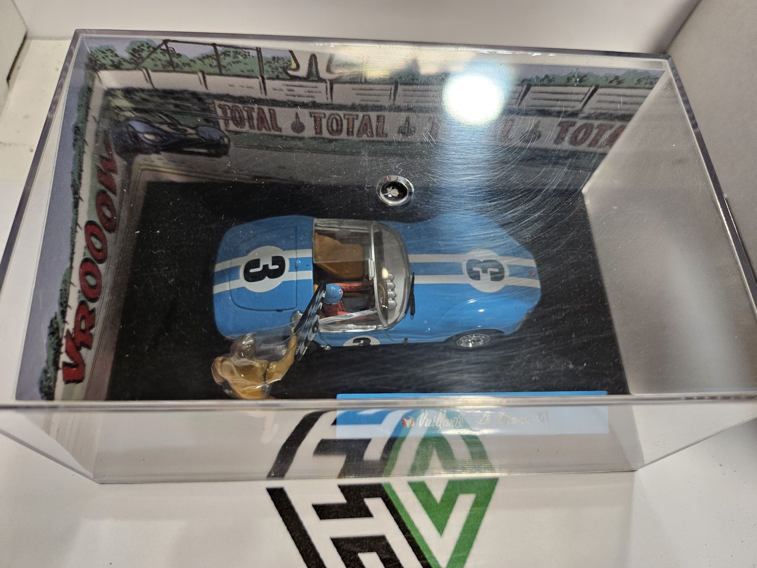 Diorama 1/43 - Vaillante Le Mans '61 - Michel Vaillant - Altaya - "Vrooom" – Image 8