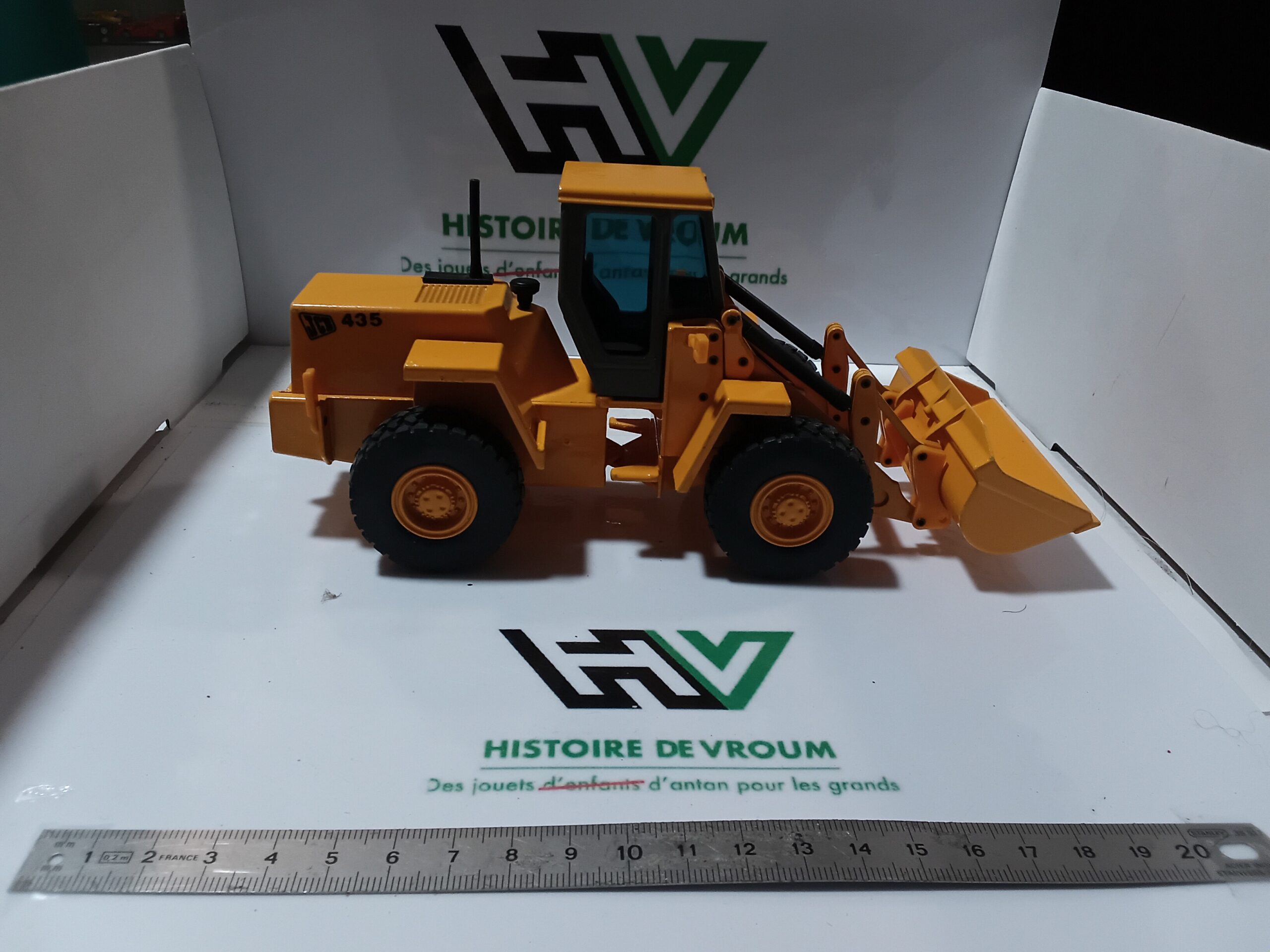 JCB 435 Pelle chargeuse Chantier 1/35
