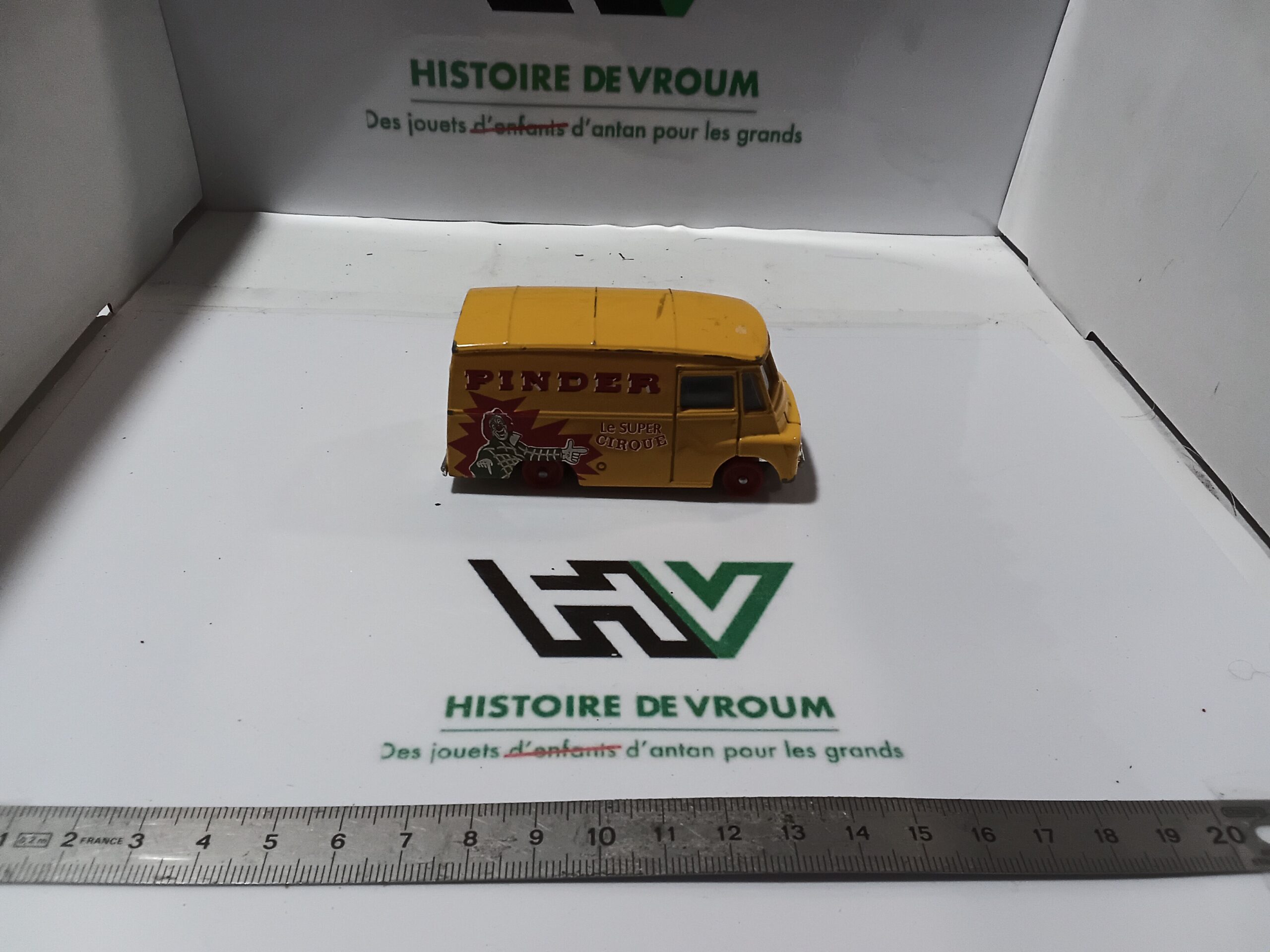 Van Pinder " Le super cirque" Corgi 150 – Image 3