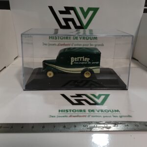 Corgi Van 1/43 "Perrier"
