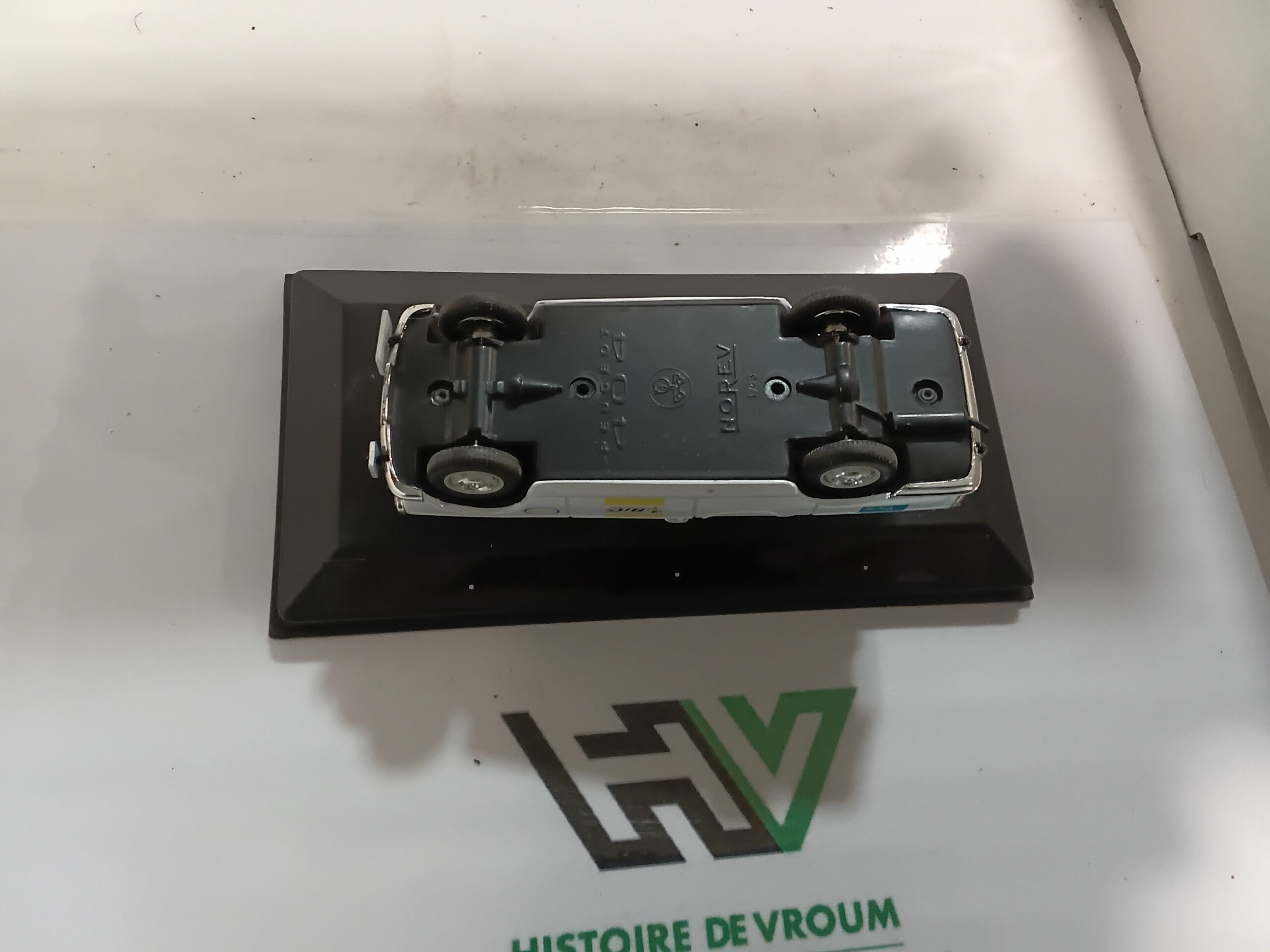 Peugeot 404 "BIC" Norev 1/43 – Image 7