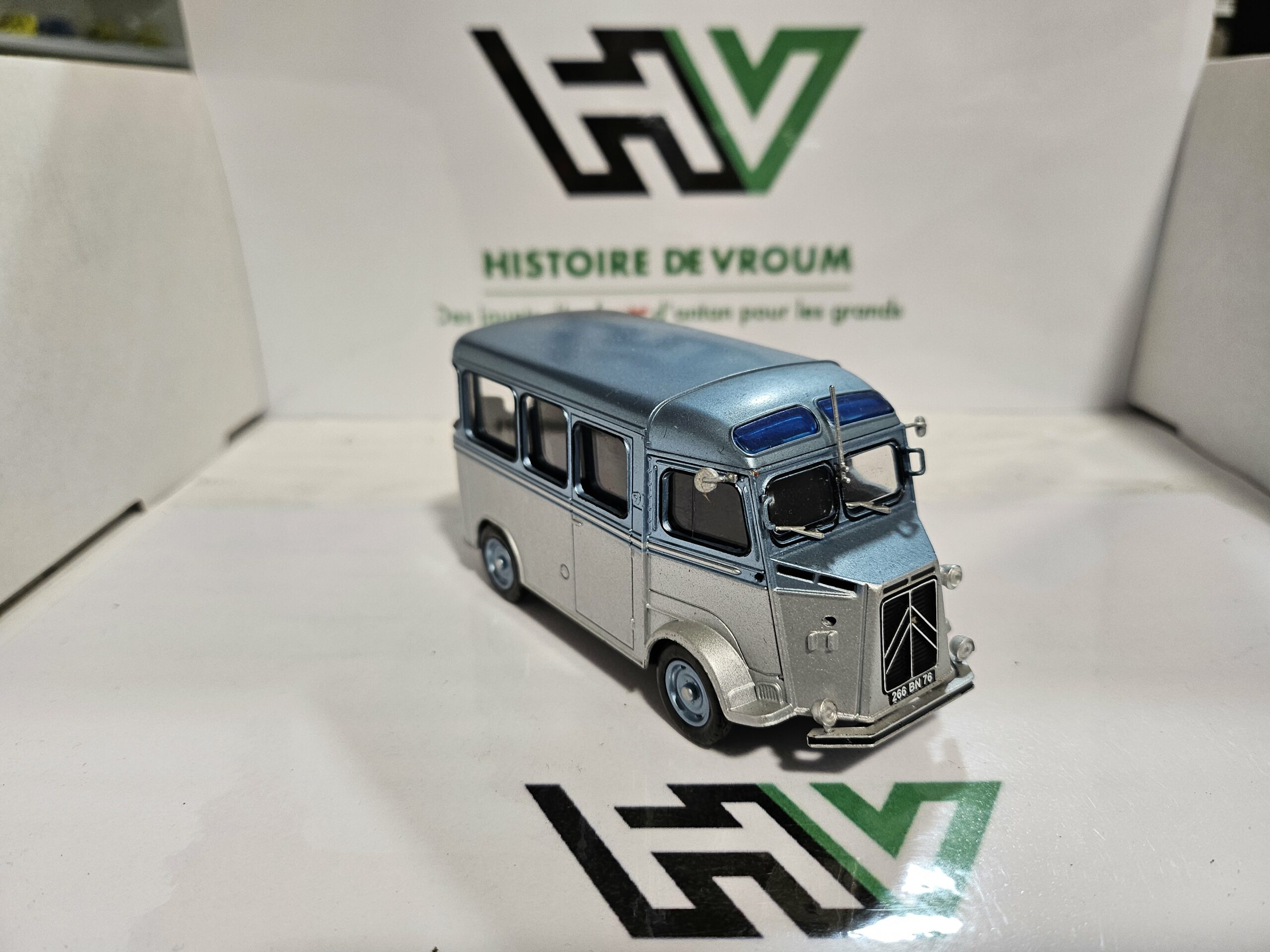 Miniature Citroën Type H Minibus "Gilles Frères" 1/43 - À RESTAURER – Image 5
