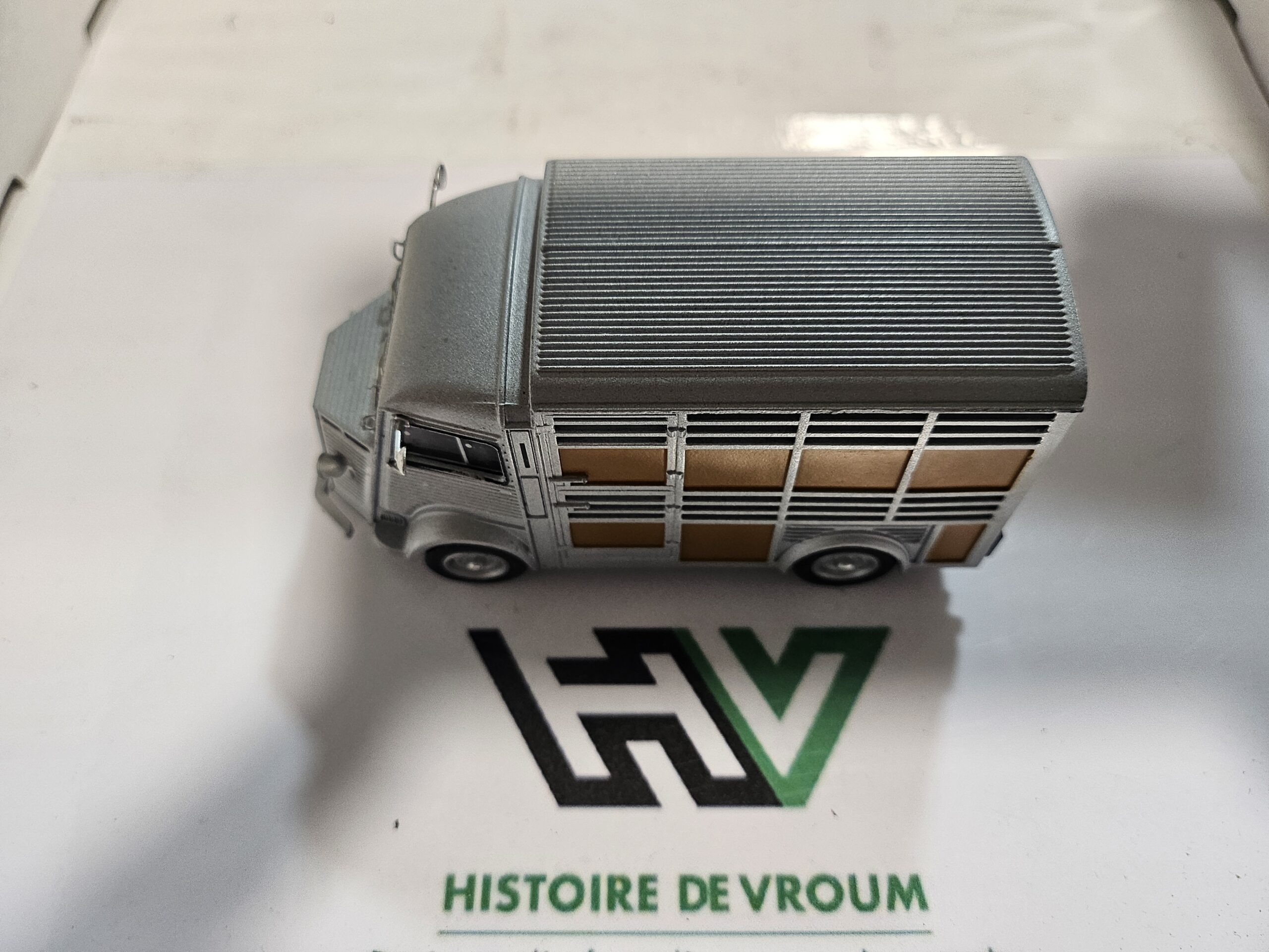 Miniature Citroën HY Bétaillère 1962 "Landes 40" 1/43 - Eligor – Image 8
