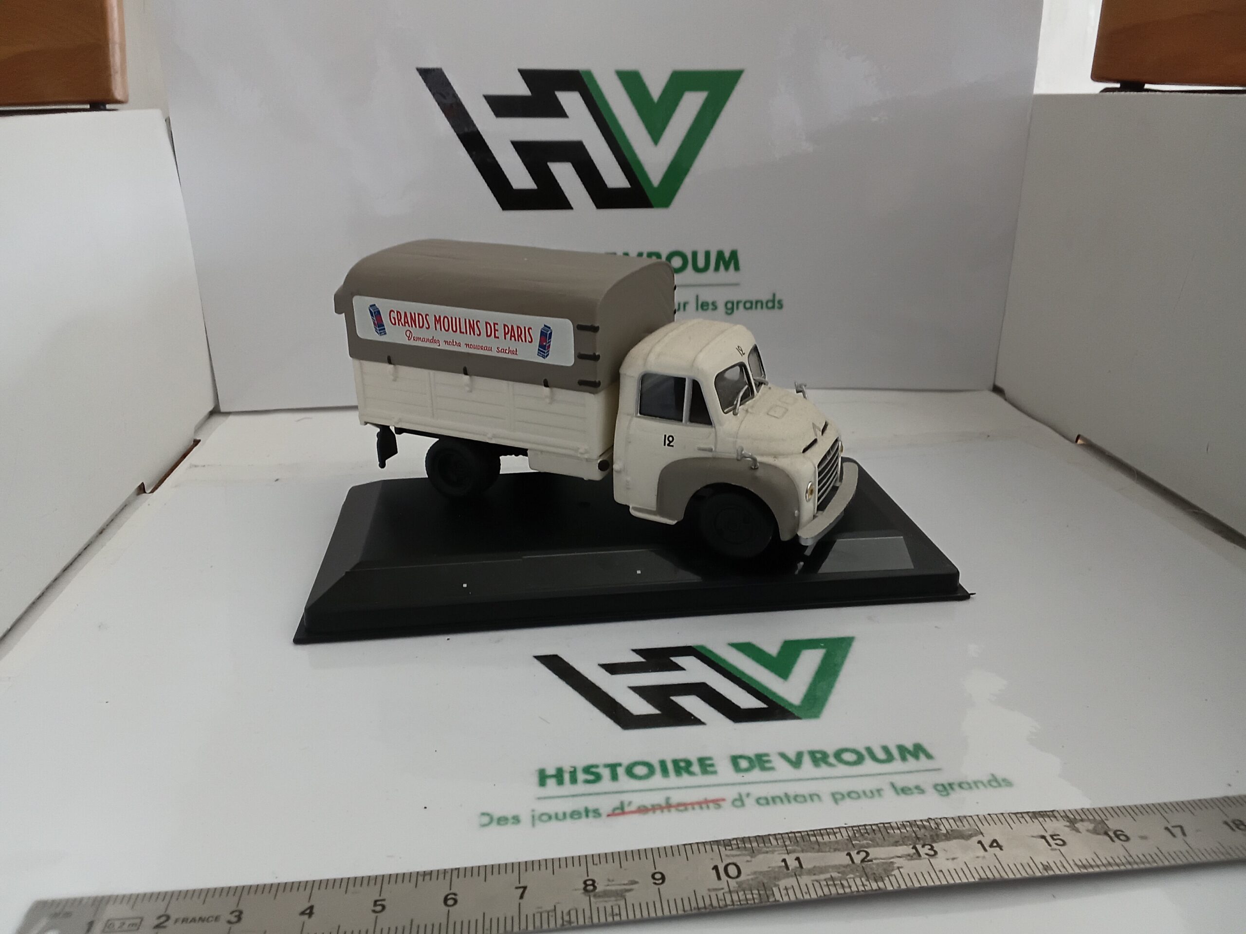 Citroën U23 "Grands Moulins de Paris" 1/43 – Image 5