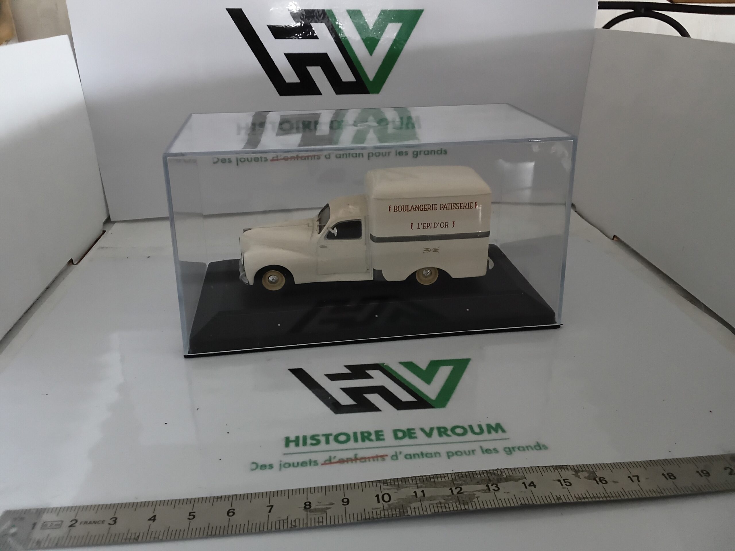 Peugeot 203 Van 1/43 "L'Épi d'Or"