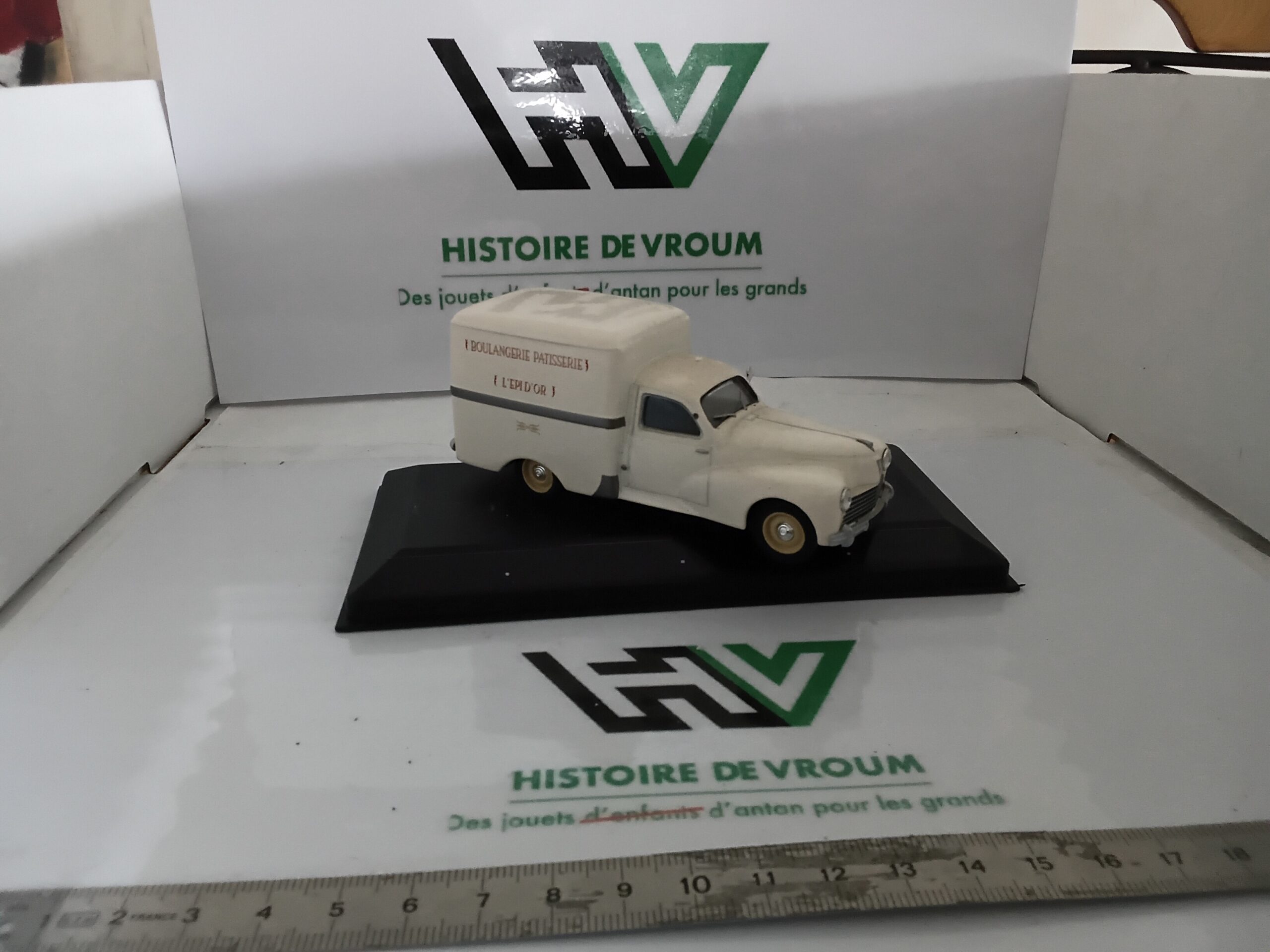 Peugeot 203 Van 1/43 "L'Épi d'Or" – Image 5