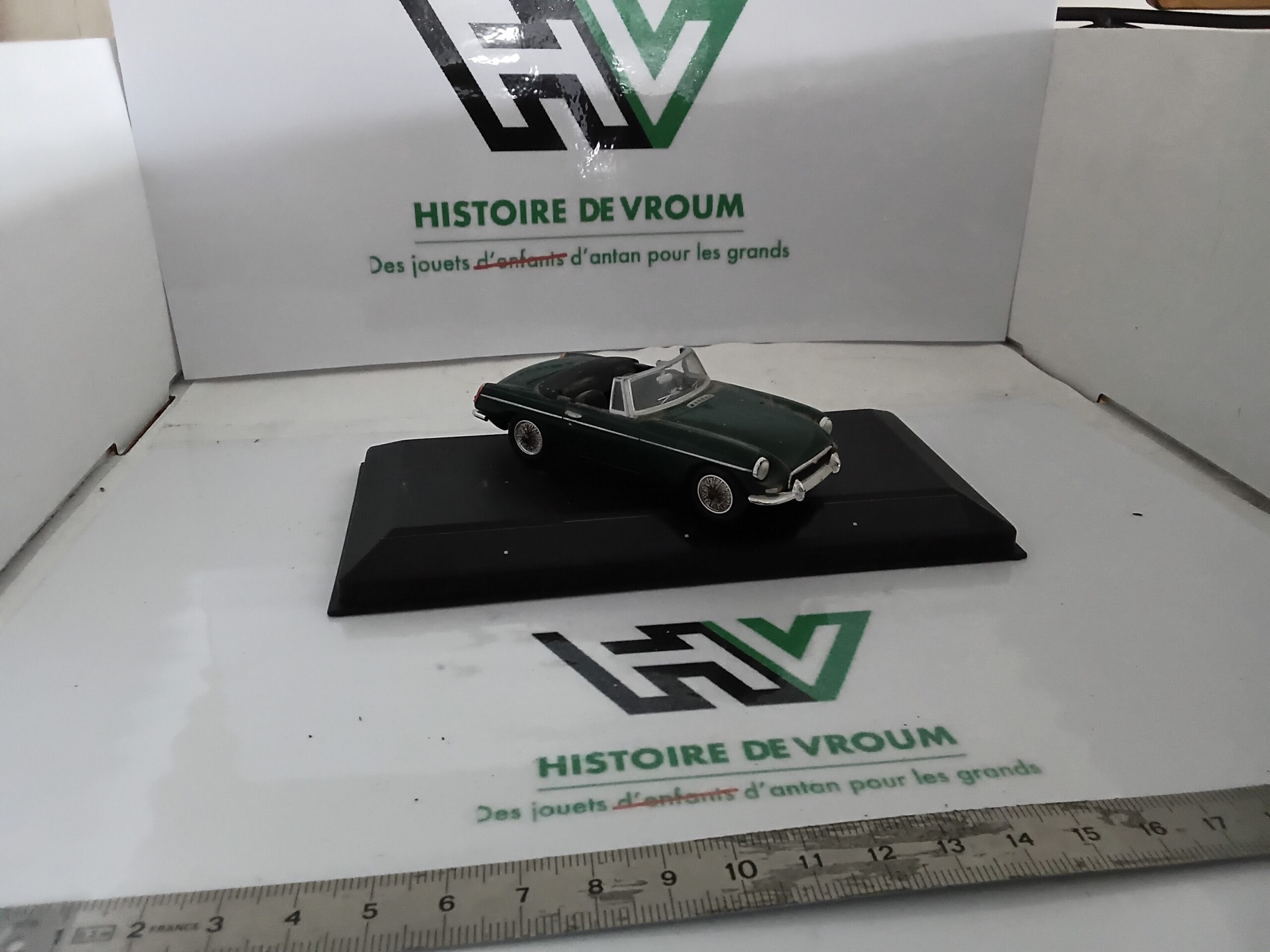 MGB GT 1962 Del Prado 1/43 Verte – Image 5