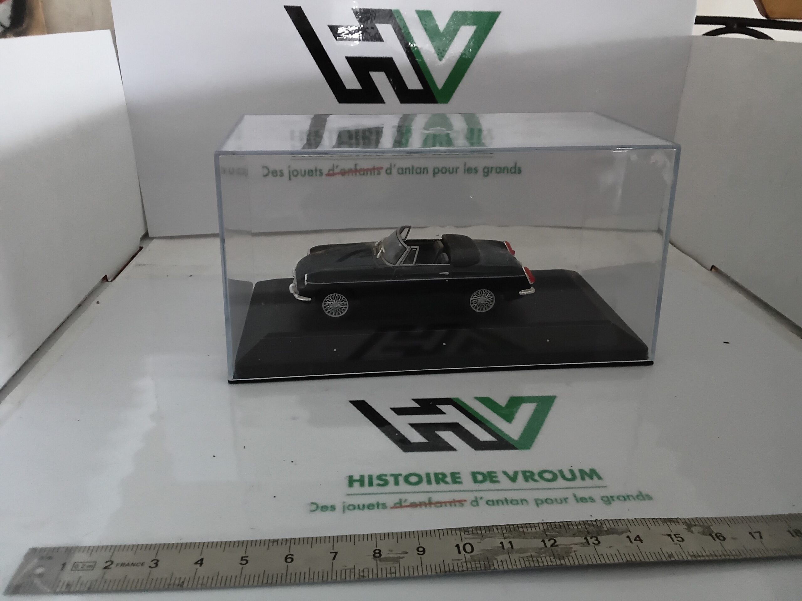 MGB Roadster 1/43 Bleu Foncé