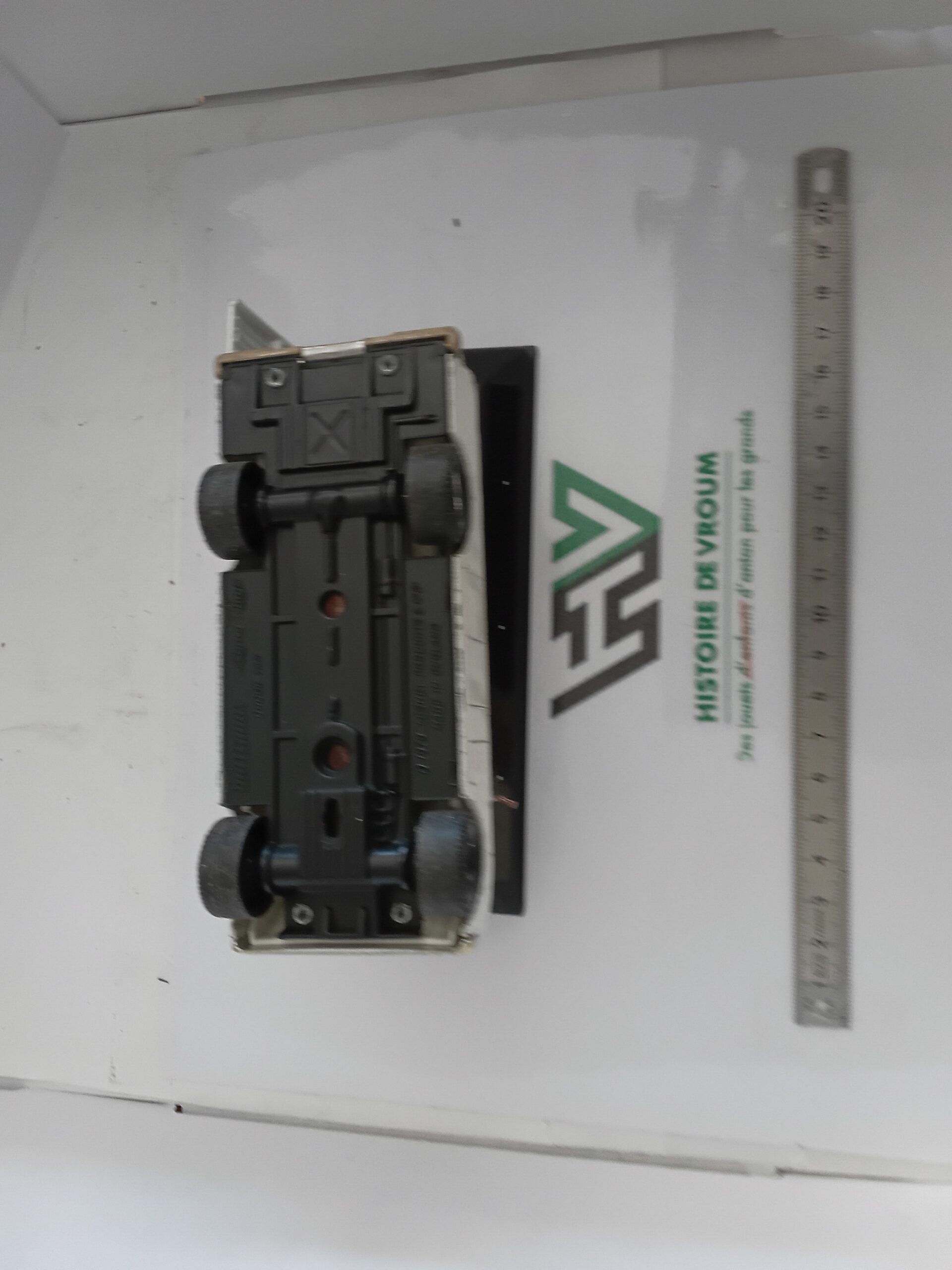 Dodge Van Matchbox 1/34 Blanc (1) – Image 7