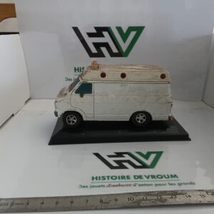 Dodge Van Matchbox 1/34 Blanc (2)