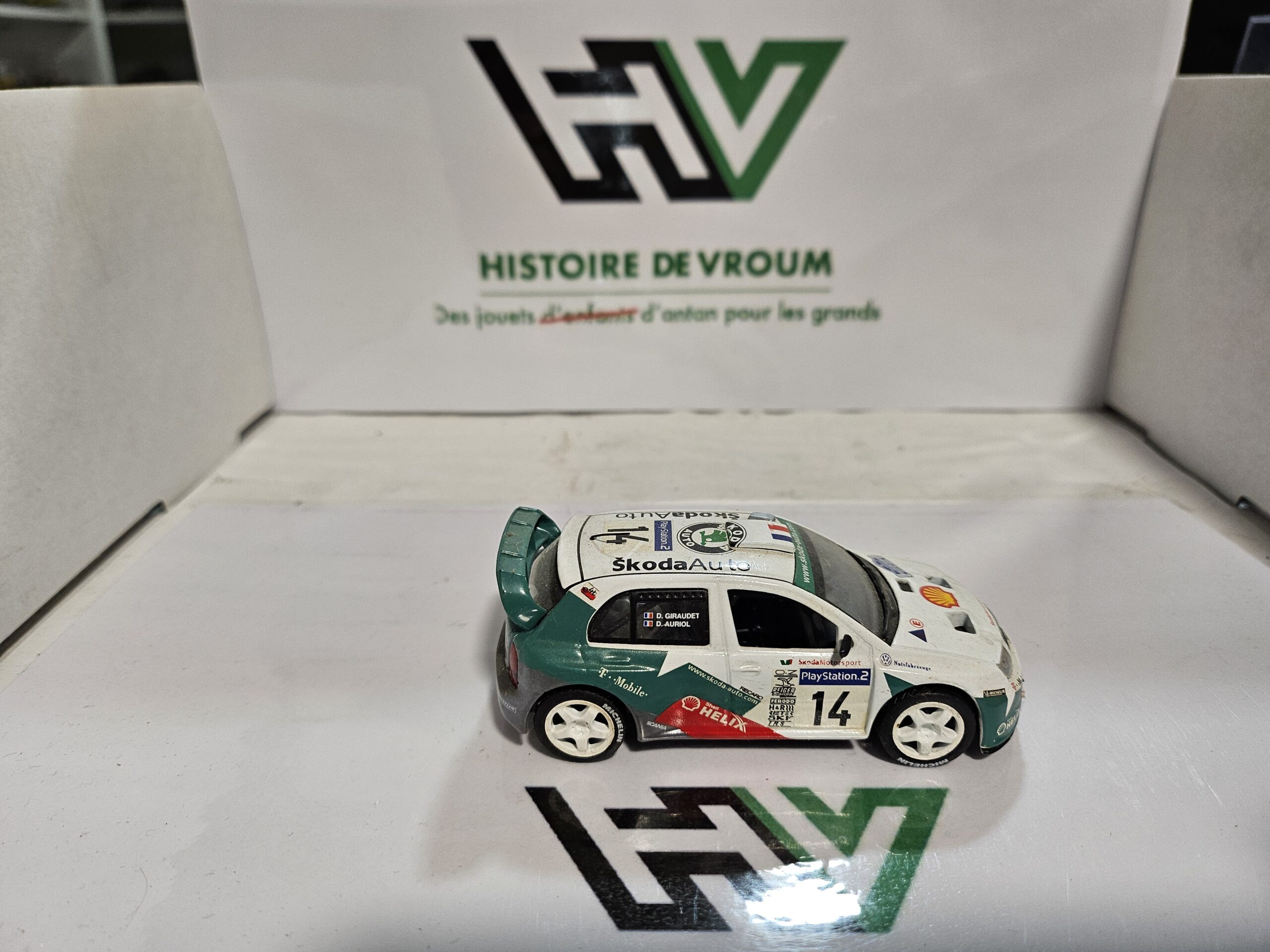 Miniature Skoda Fabia WRC 1/43 - Tour de Corse 2003 - D. Auriol / IXO Altaya ( manque rétroviseur ) – Image 6