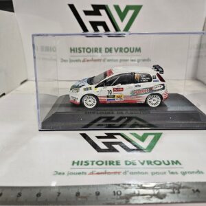 Miniature Fiat Grande Punto S2000 1/43 - Rallye du Var 2007 - T. Barral / Altaya IXO