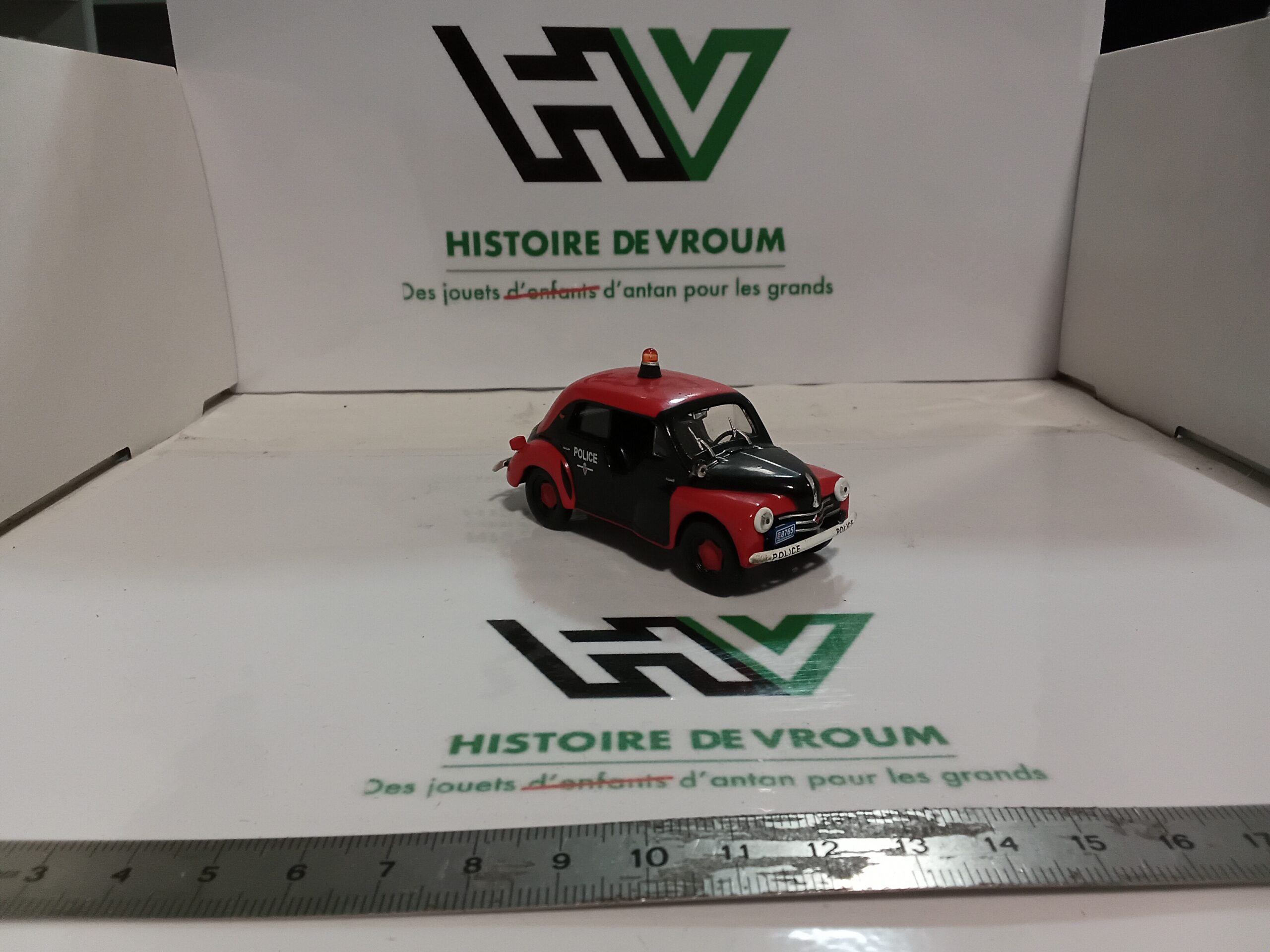 Renault 4 L "Police" Eligor 1/43 – Image 2