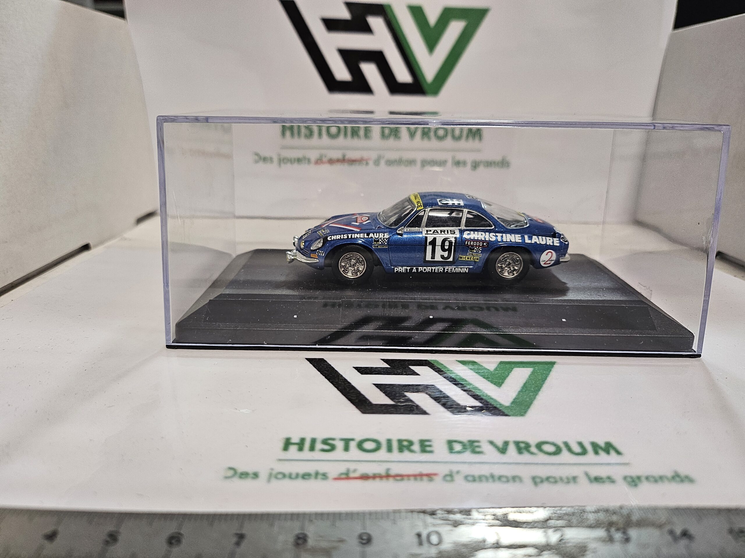 Miniature Alpine Renault A110 N°9 - Vainqueur Rallye Monte-Carlo 1971 - 1/43 - Boîte Vitrine