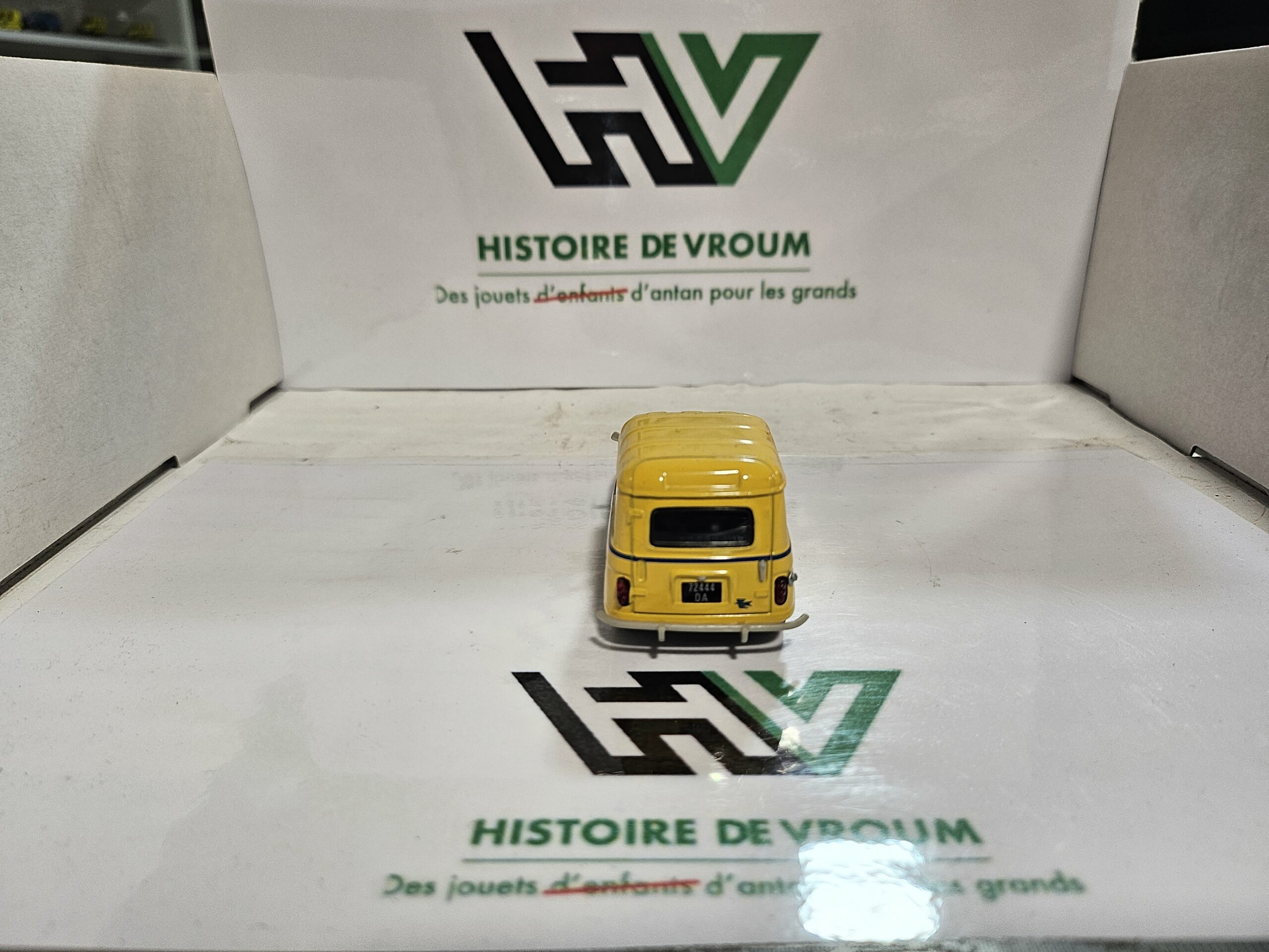 Renault 4 F4 Fourgonnette "La Poste" 1988 – Solido 1/43 – Image 6