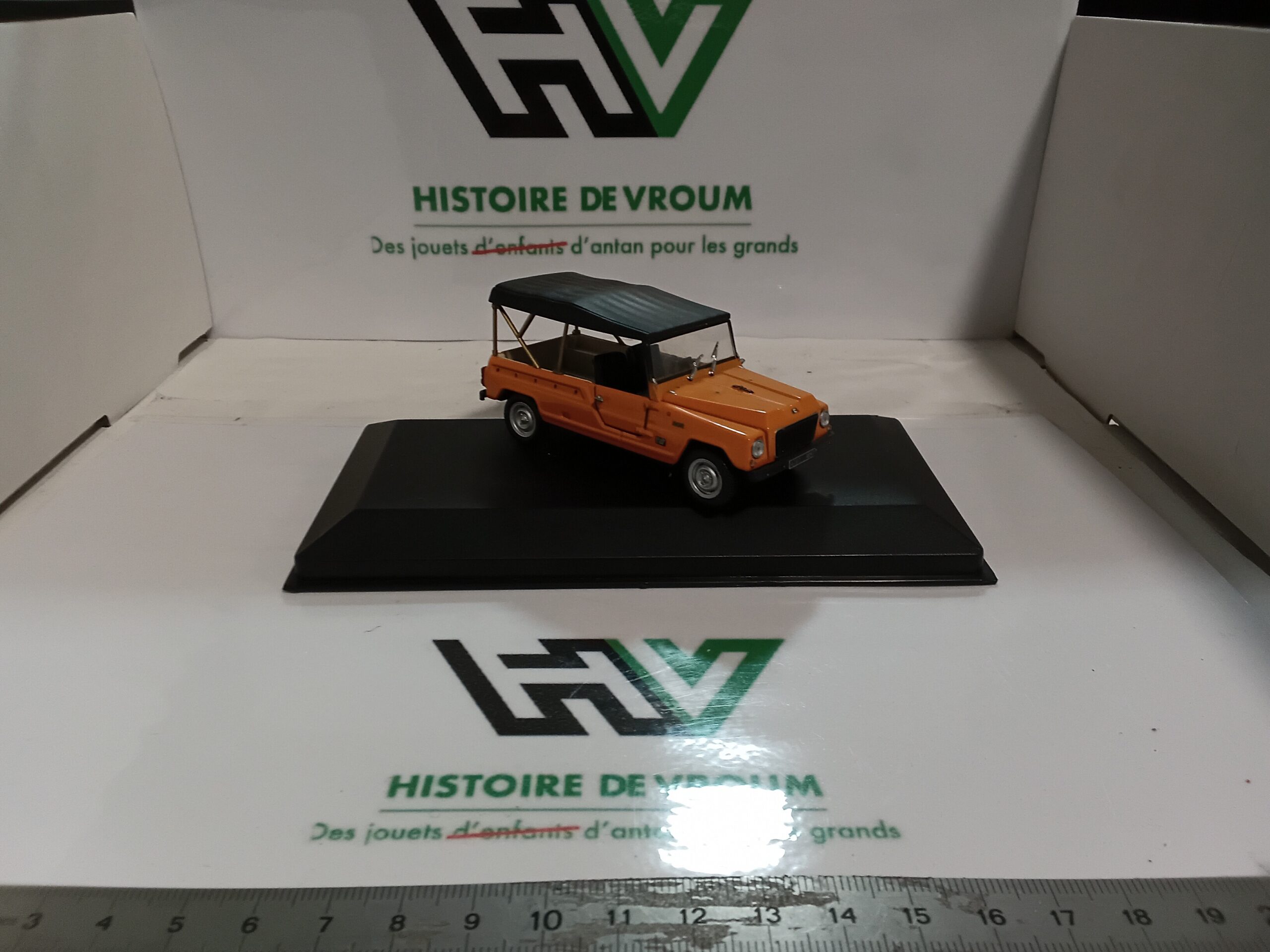 Renault ACL Rodeo 1971 Universal Hobbies 1/43 – Image 5