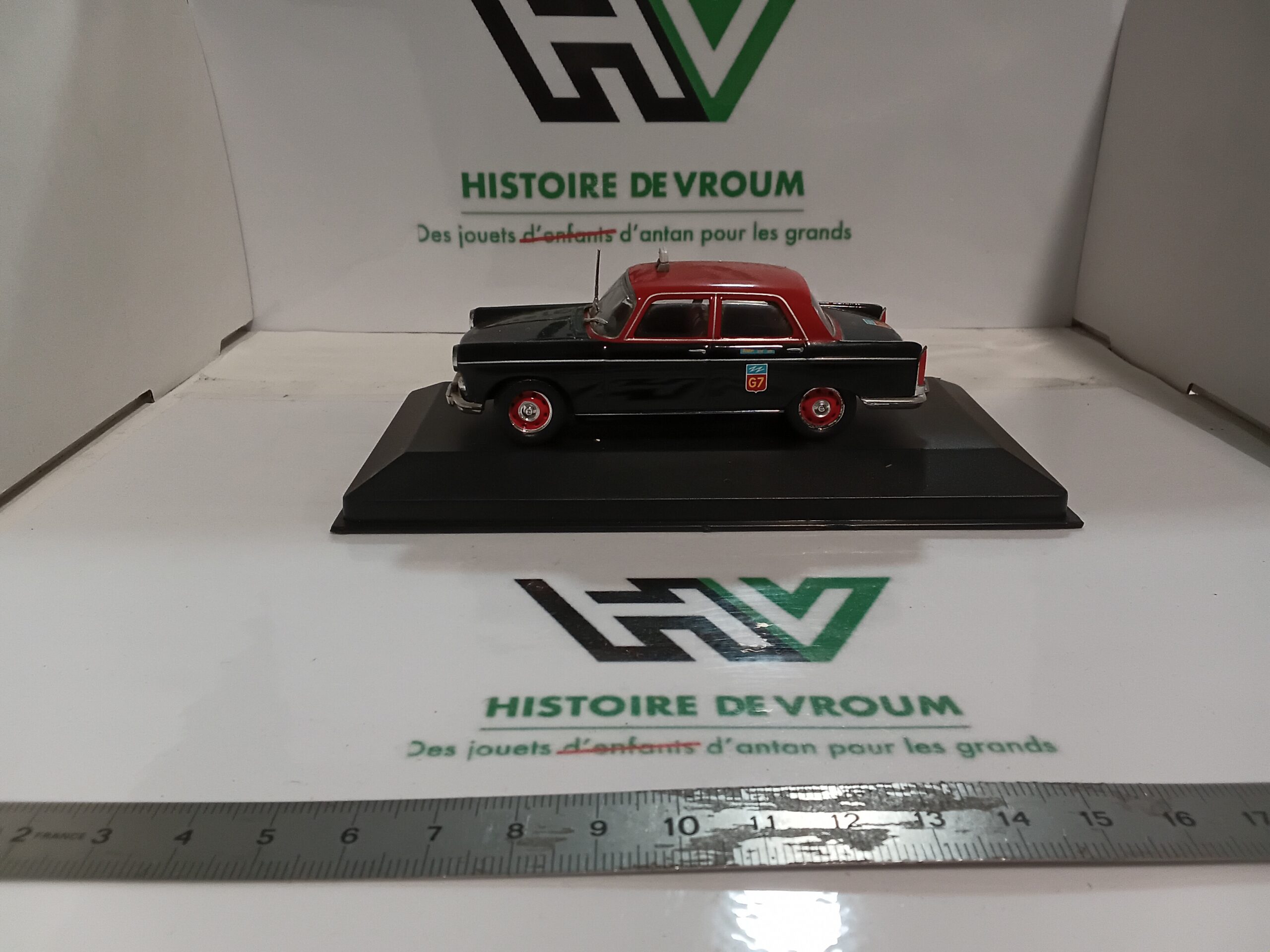 Peugeot 404 Taxi Altaya 1/43