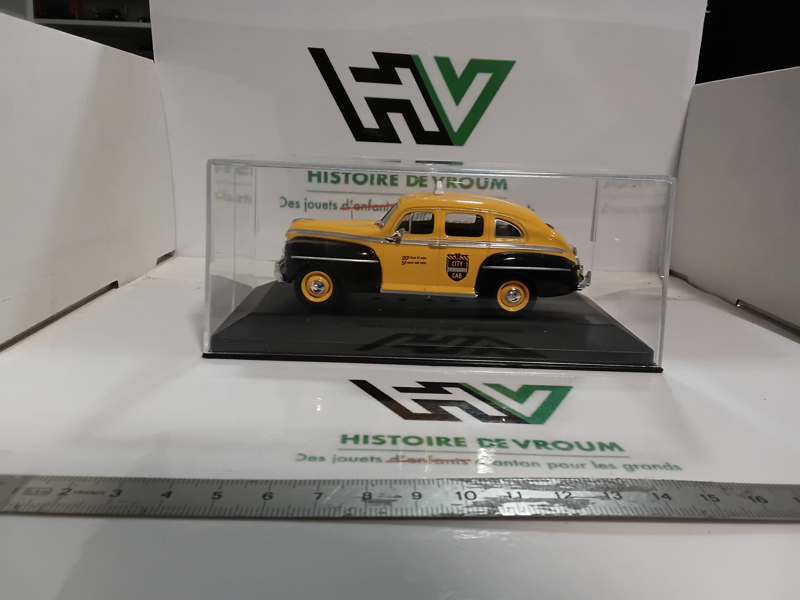 Ford Fordor 1947 Taxi City Cab 1/43