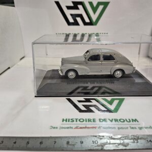 Rare miniature Peugeot 203 Grise 1/43 - Norev - Histoire de Vroum