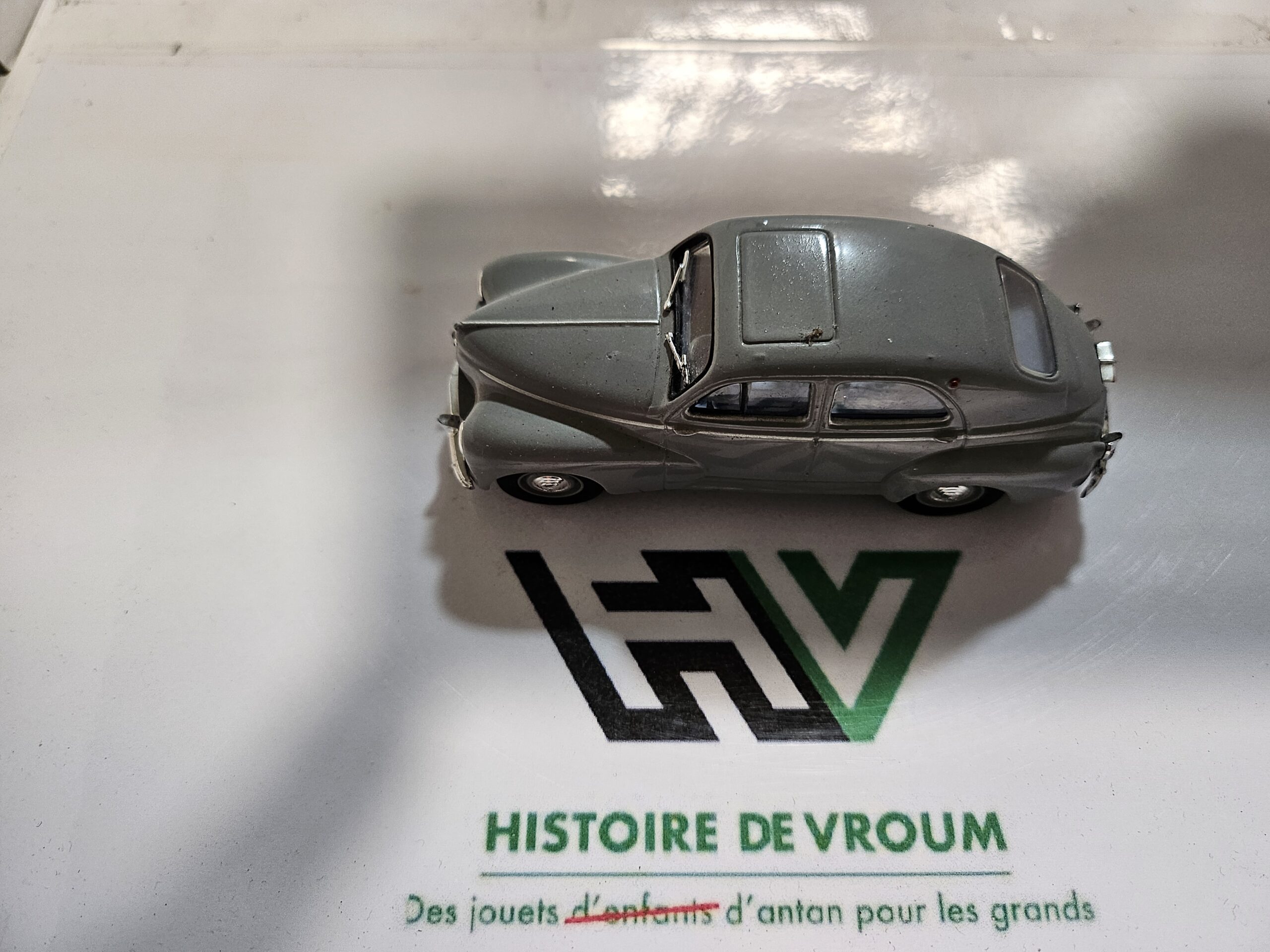 Rare miniature Peugeot 203 Grise 1/43 - Norev - Histoire de Vroum – Image 8