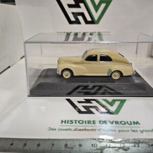 Miniature Peugeot 203 Berline Beige 1/43 - Collection Presse avec boîte vitrine
