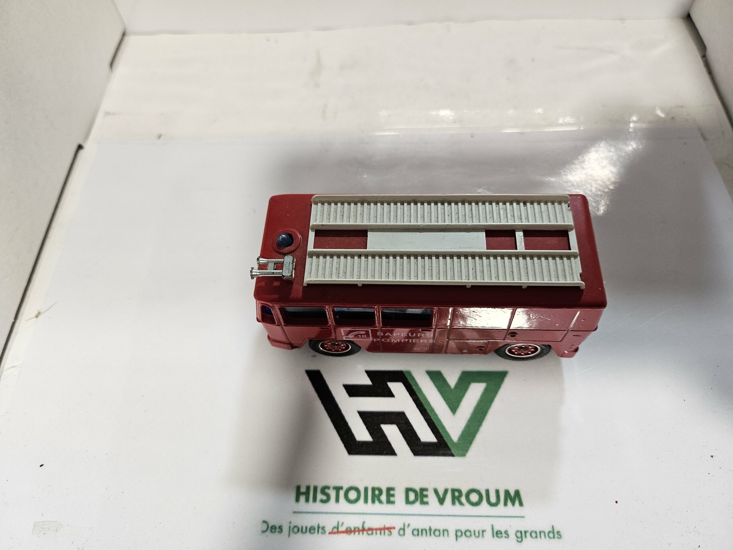 Camion Pompiers Vintage Solido - Berliet GAK 17 Fourgon Mixte 1/55 - N°375 – Image 8