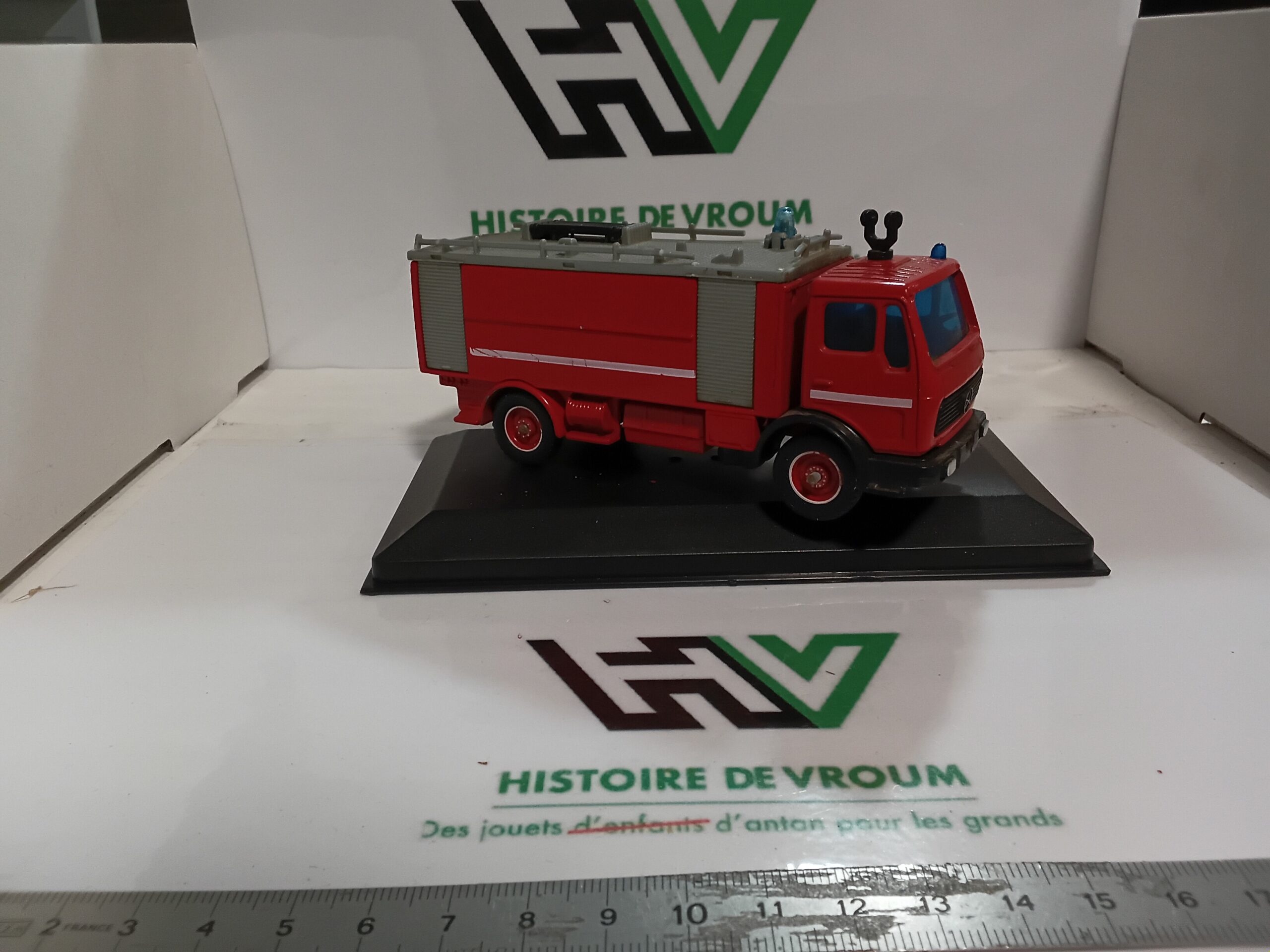 Camion Mercedes Pompiers Solido 1/43 (À restaurer) – Image 5