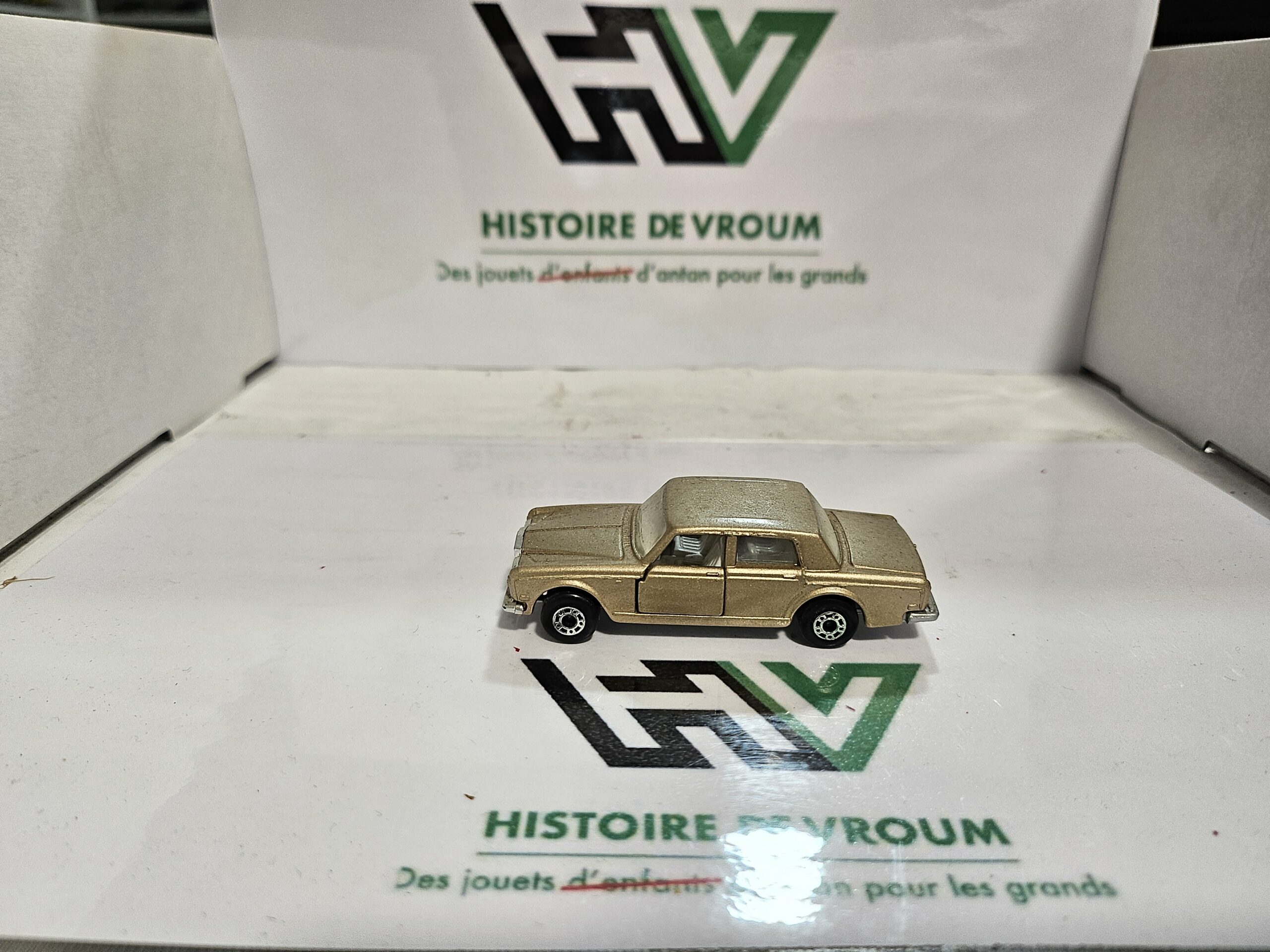 Matchbox Superfast N°39 - Rolls-Royce Silver Shadow II - Doré - Made in England 1979