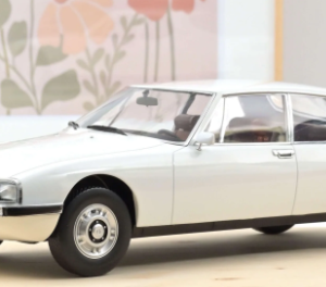 Citroën SM 1970 Blanc - Version de présentation de Genève 1/12 - 121701