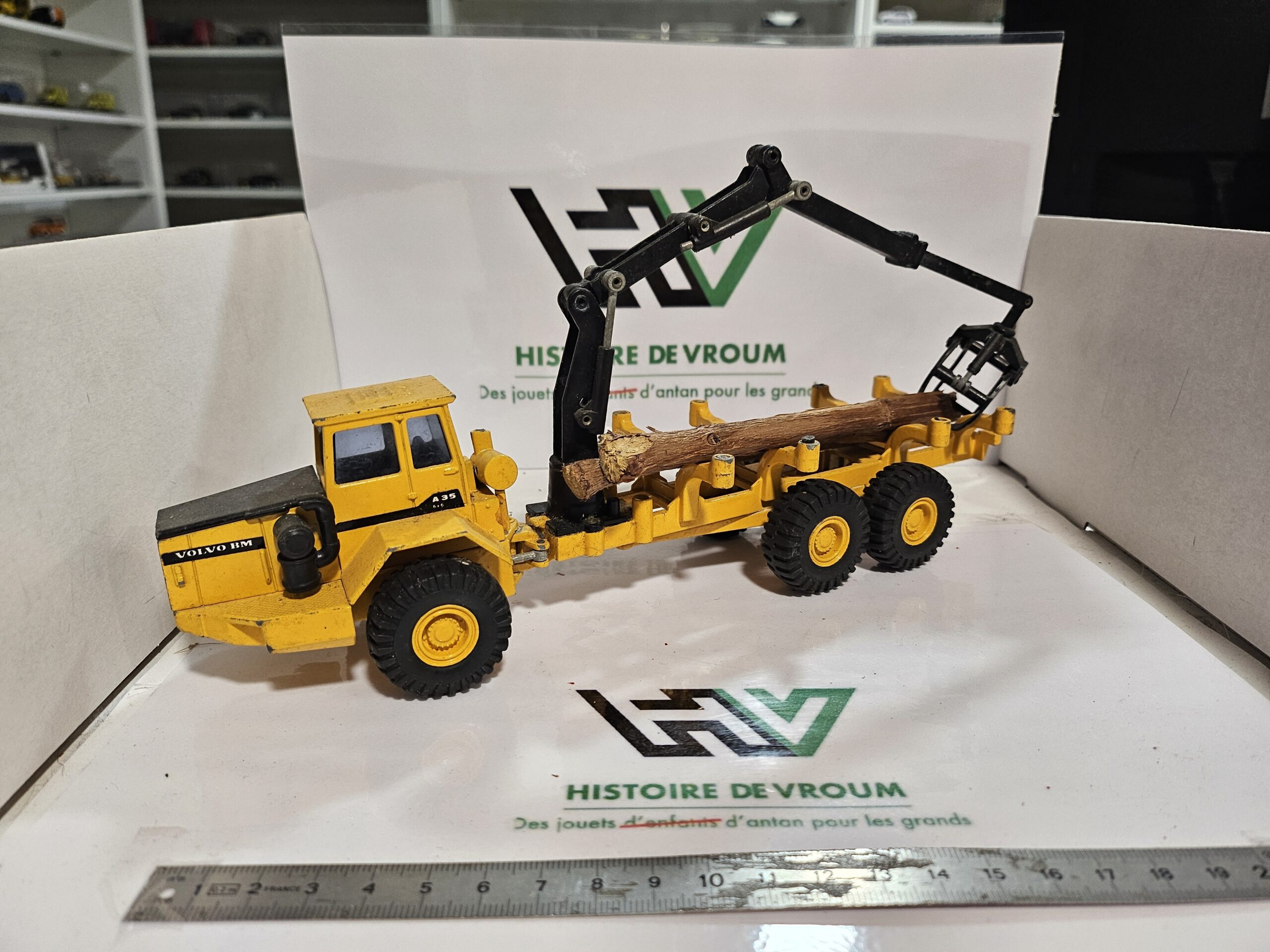 Camion forestier / Porteur de grumes Volvo BM A35 JOAL 1/50 - Vintage