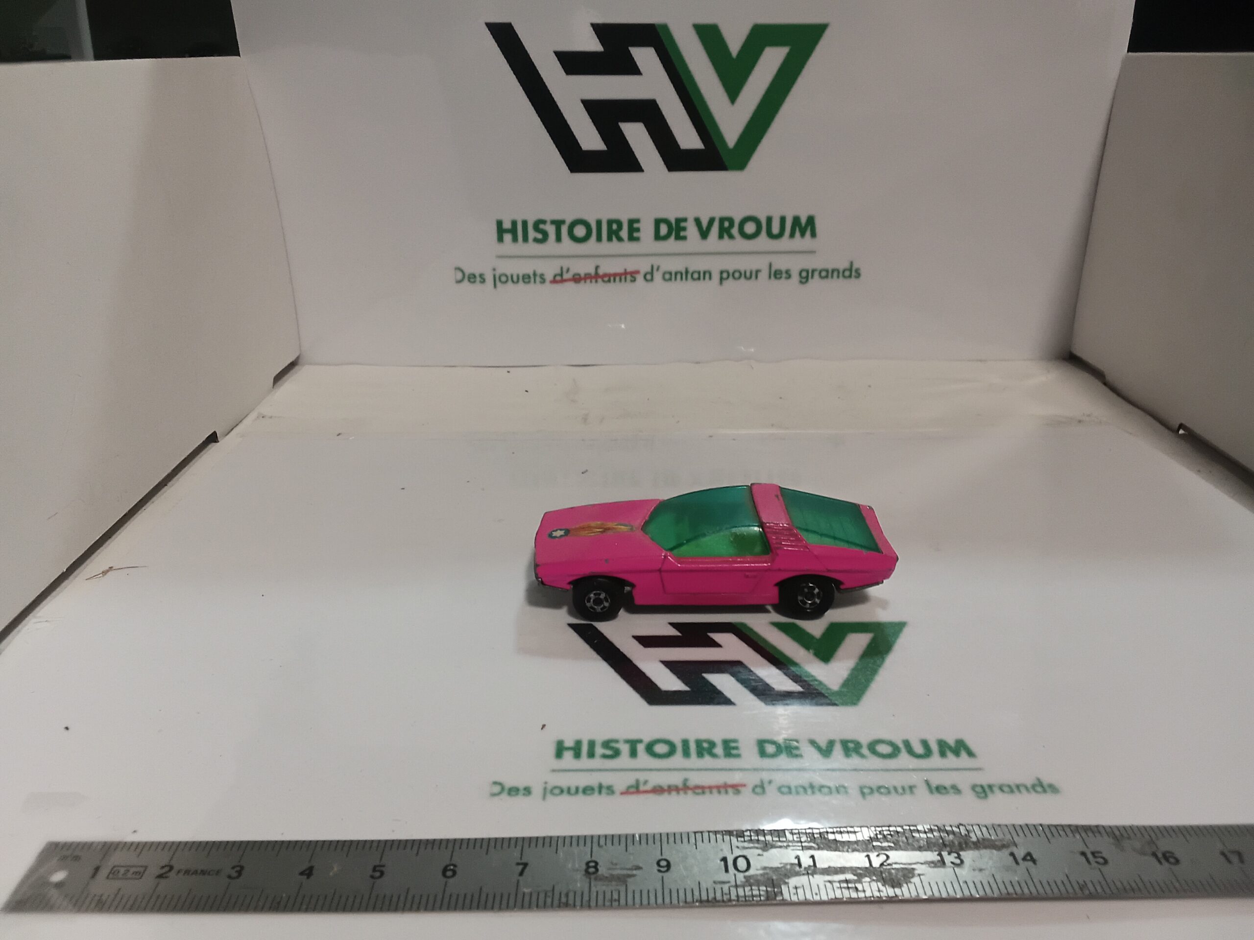 Miniature Matchbox Superfast N° 40 - Vauxhall Guildsman (Vintage Lesney)
