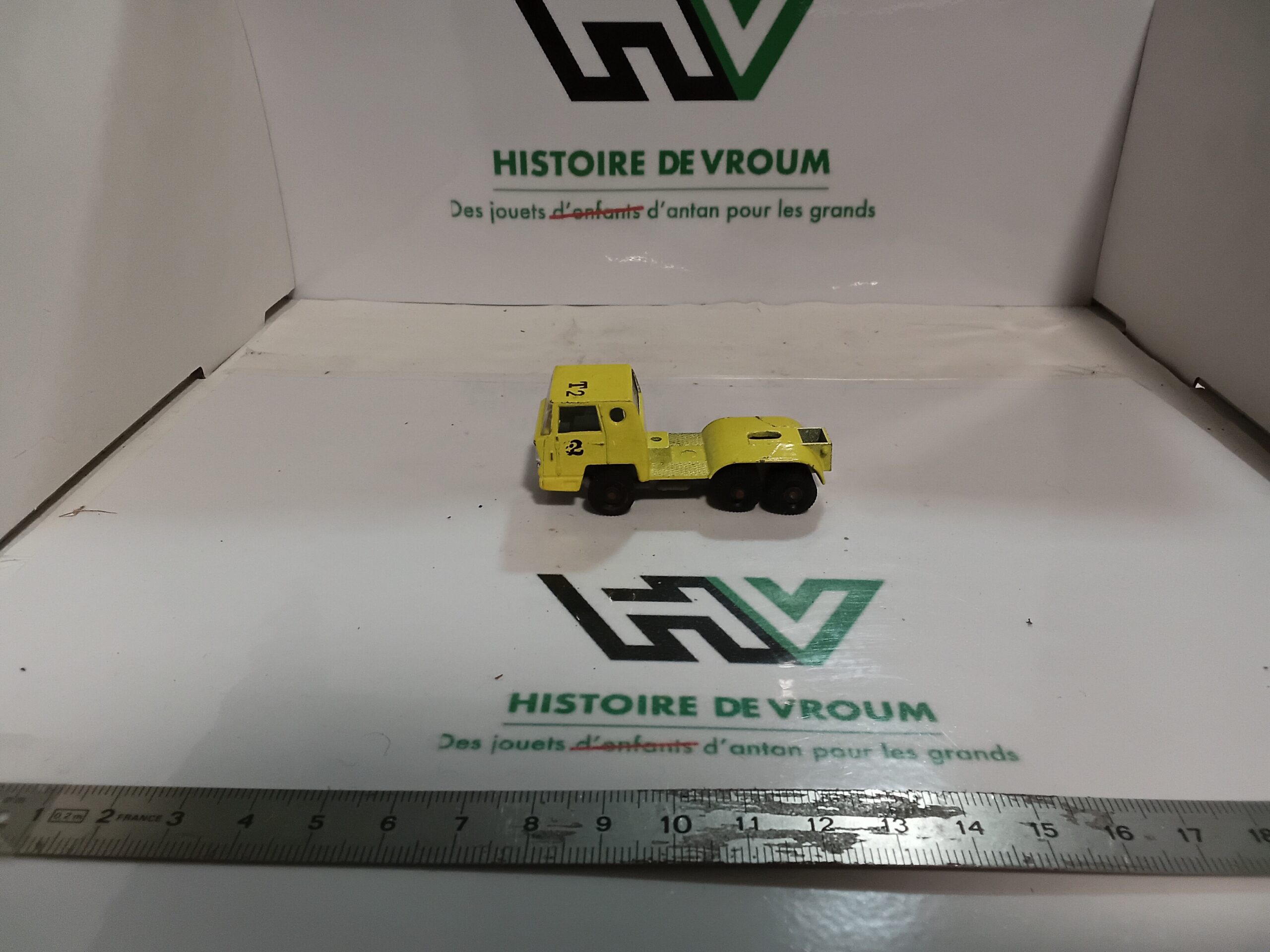 Camion Bernard Majorette n°205 1/100 Jaune